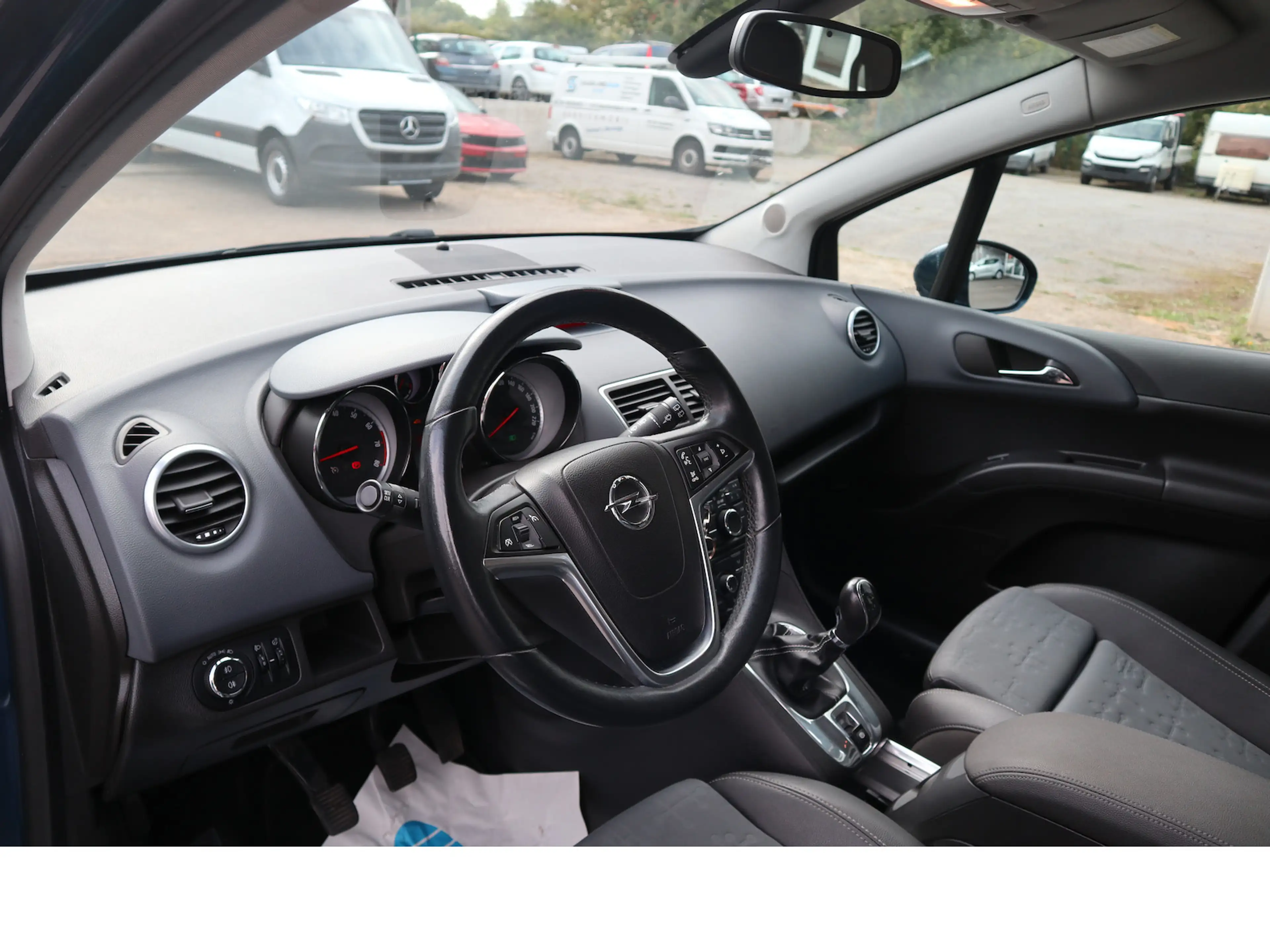 Opel Meriva Innovation Tempo SHZ Scheckheftgepflegt — photo 9