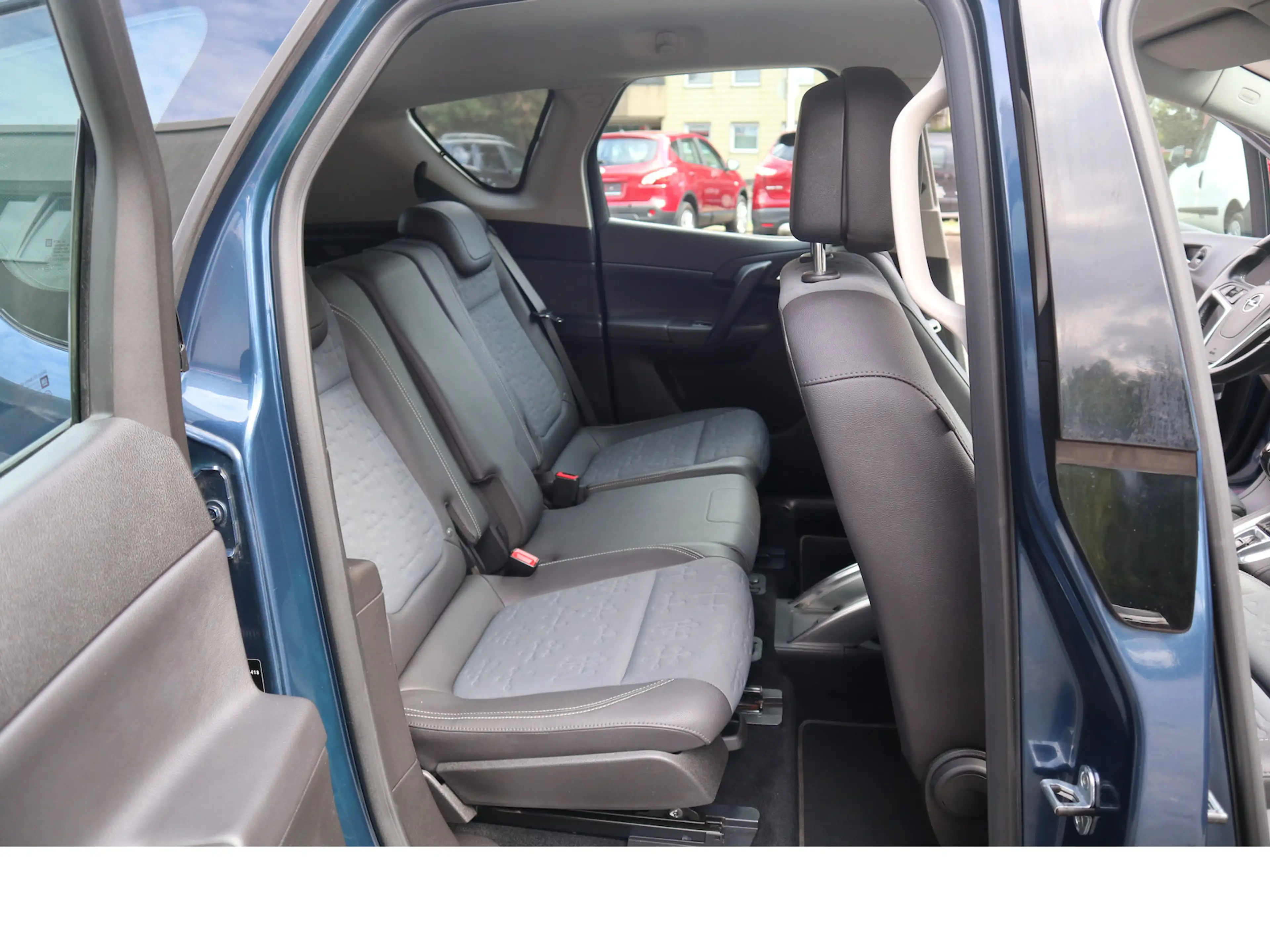 Opel Meriva Innovation Tempo SHZ Scheckheftgepflegt — photo 13
