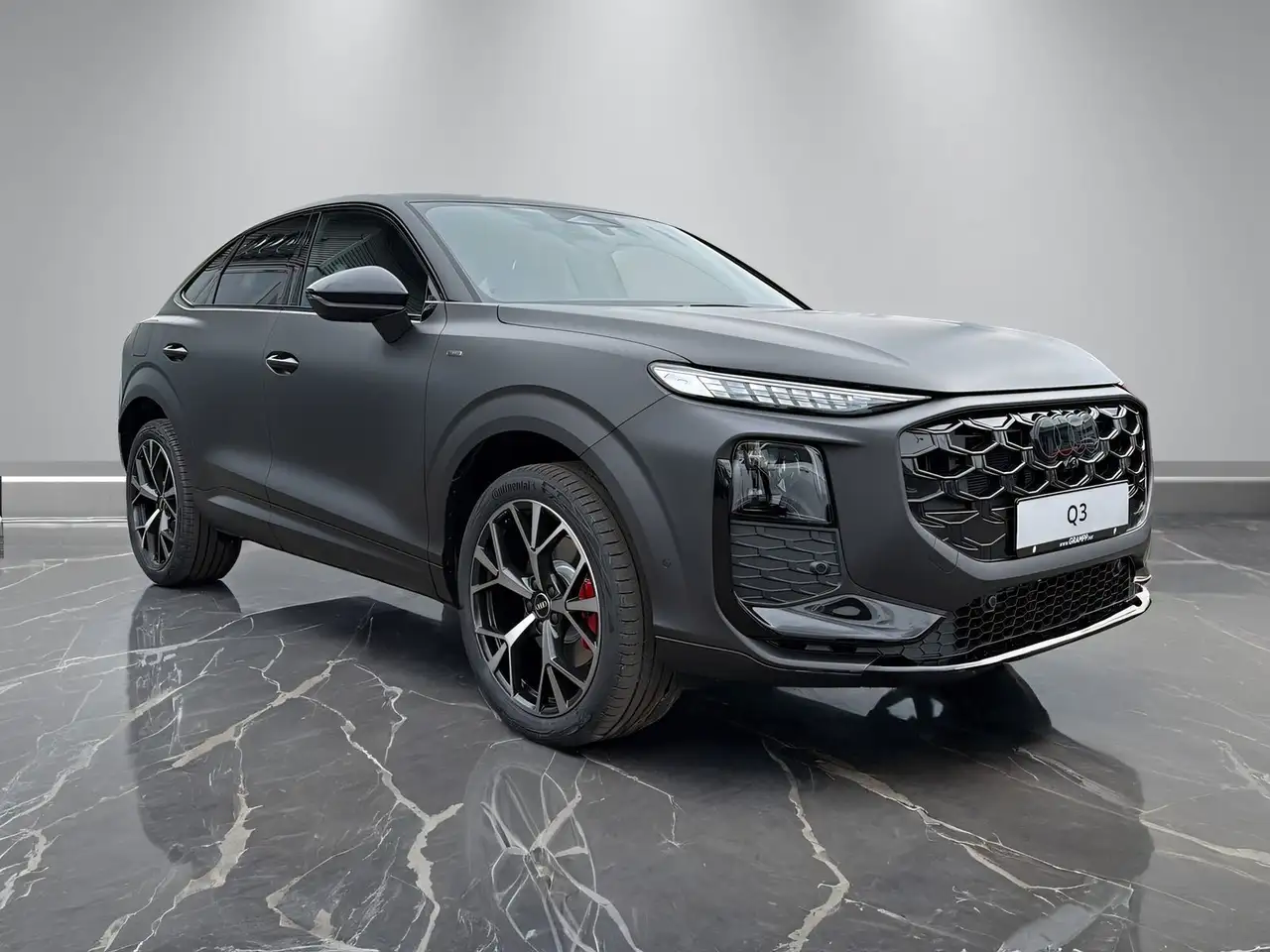 Audi Q3 e-hybrid AHK+360°+NAVI+STHZ+LED+ACC 16