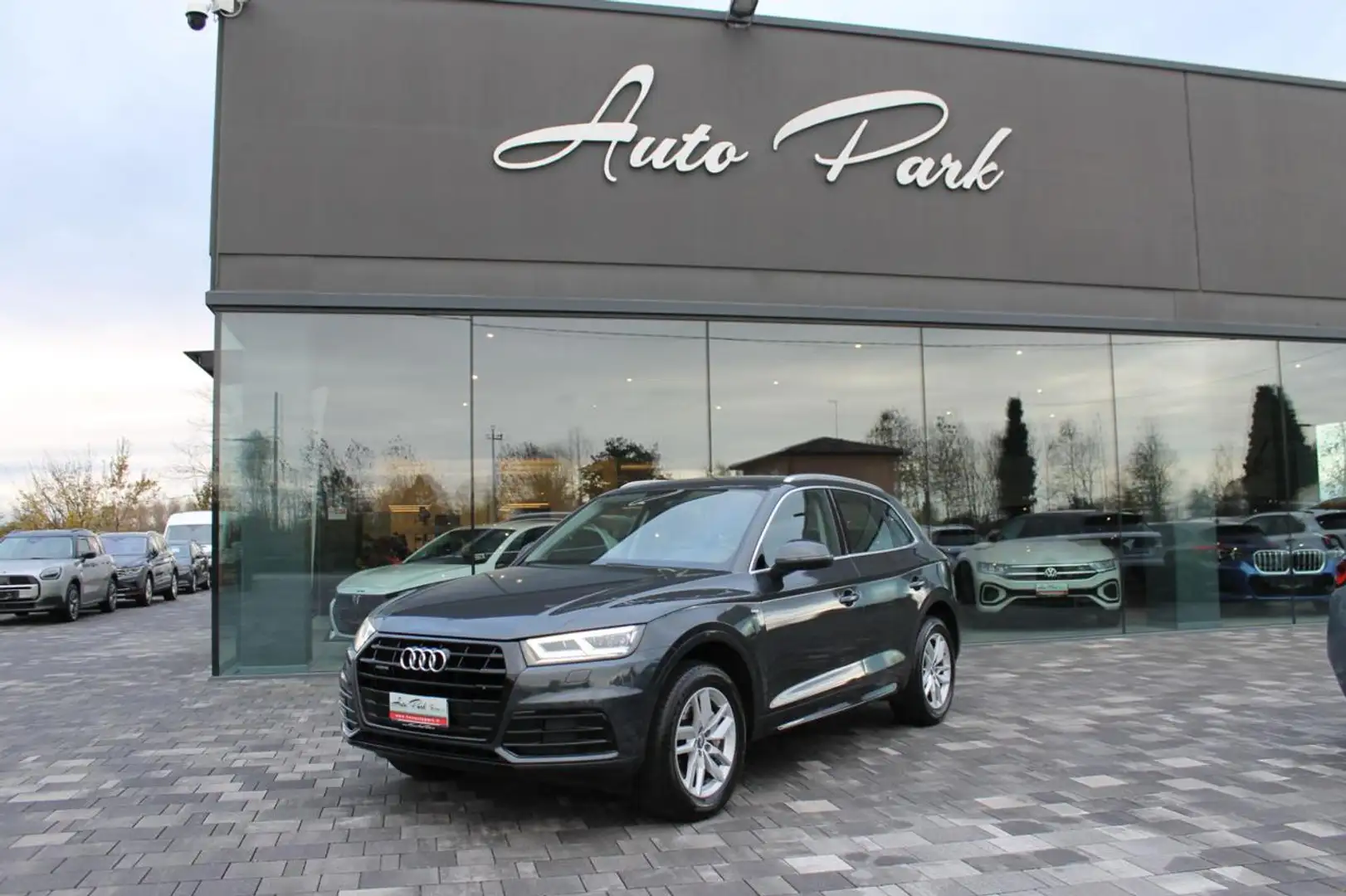 Audi Q5 2.0 TDI 190 CV quattro S tronic S LINE est Grigio - 1