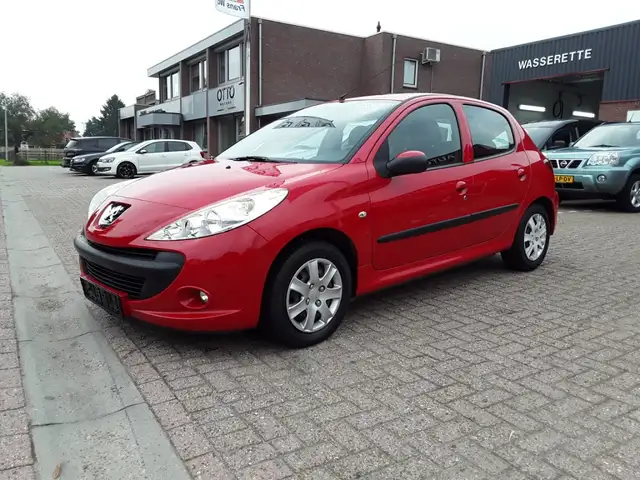 Peugeot 1.4 75PK URBAN MOVE 5 DRS / AIRCO