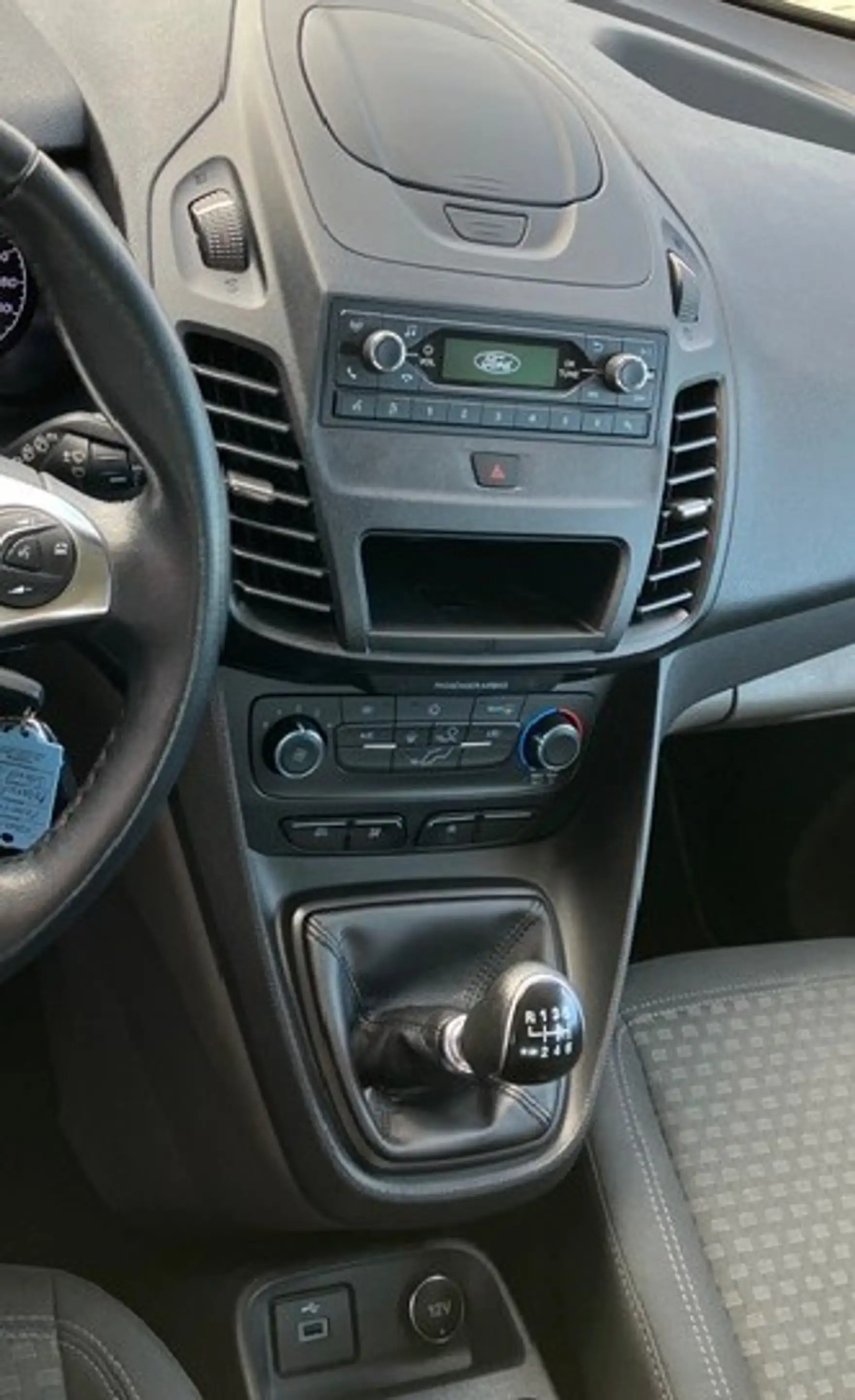 Ford Transit Connect Kombi Trend — photo 12