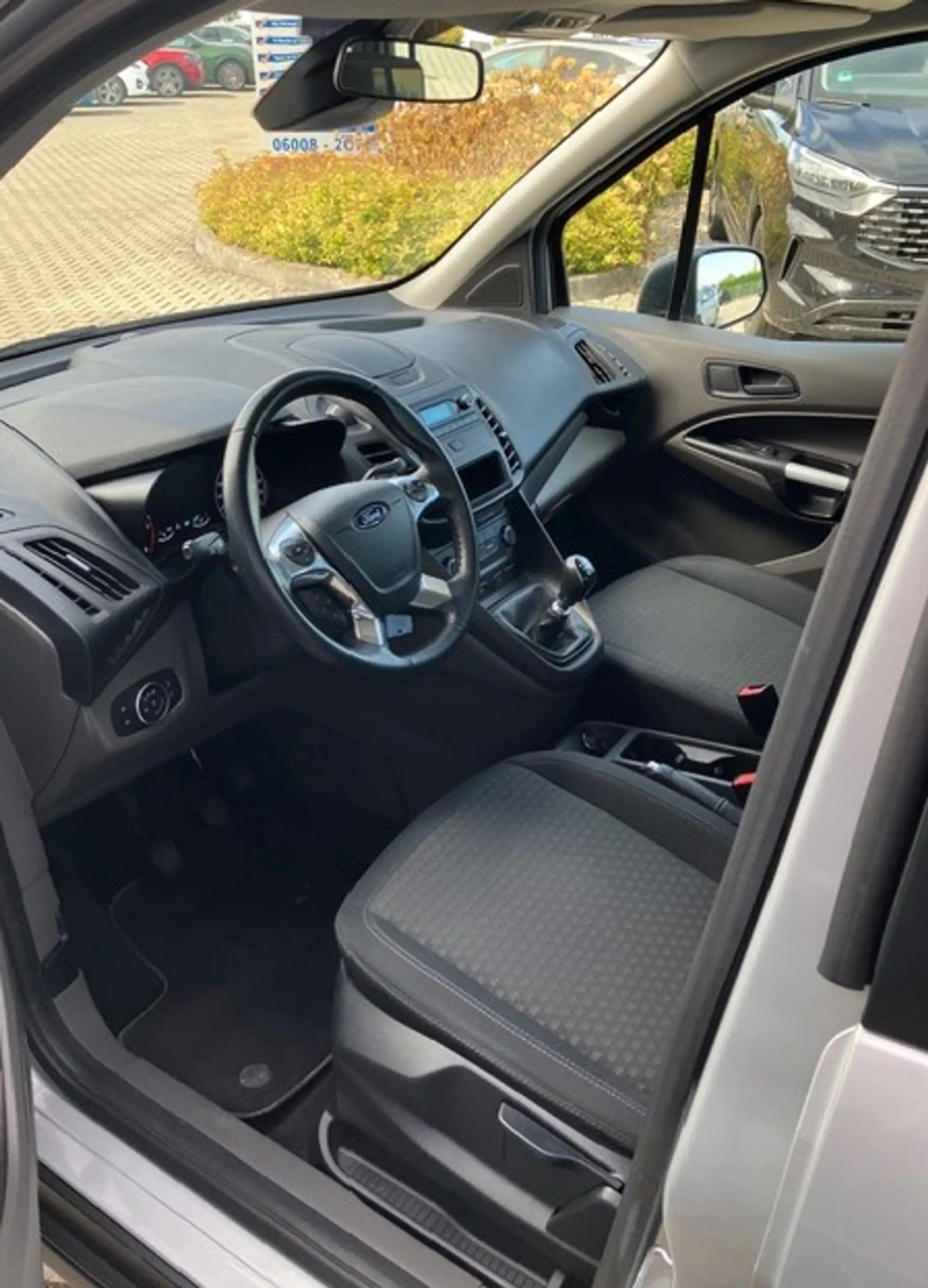 Ford Transit Connect Kombi Trend — photo 11