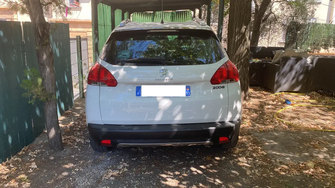 Peugeot 2008 1.2 PureTech 82ch BVM5 Allure