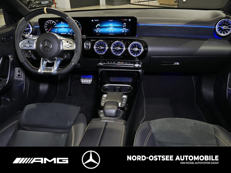 Mercedes-Benz CLA 45 AMG CLA 45 S AMG 4M  LED BURMESTER DAB NAVI SITZHZG — photo 12