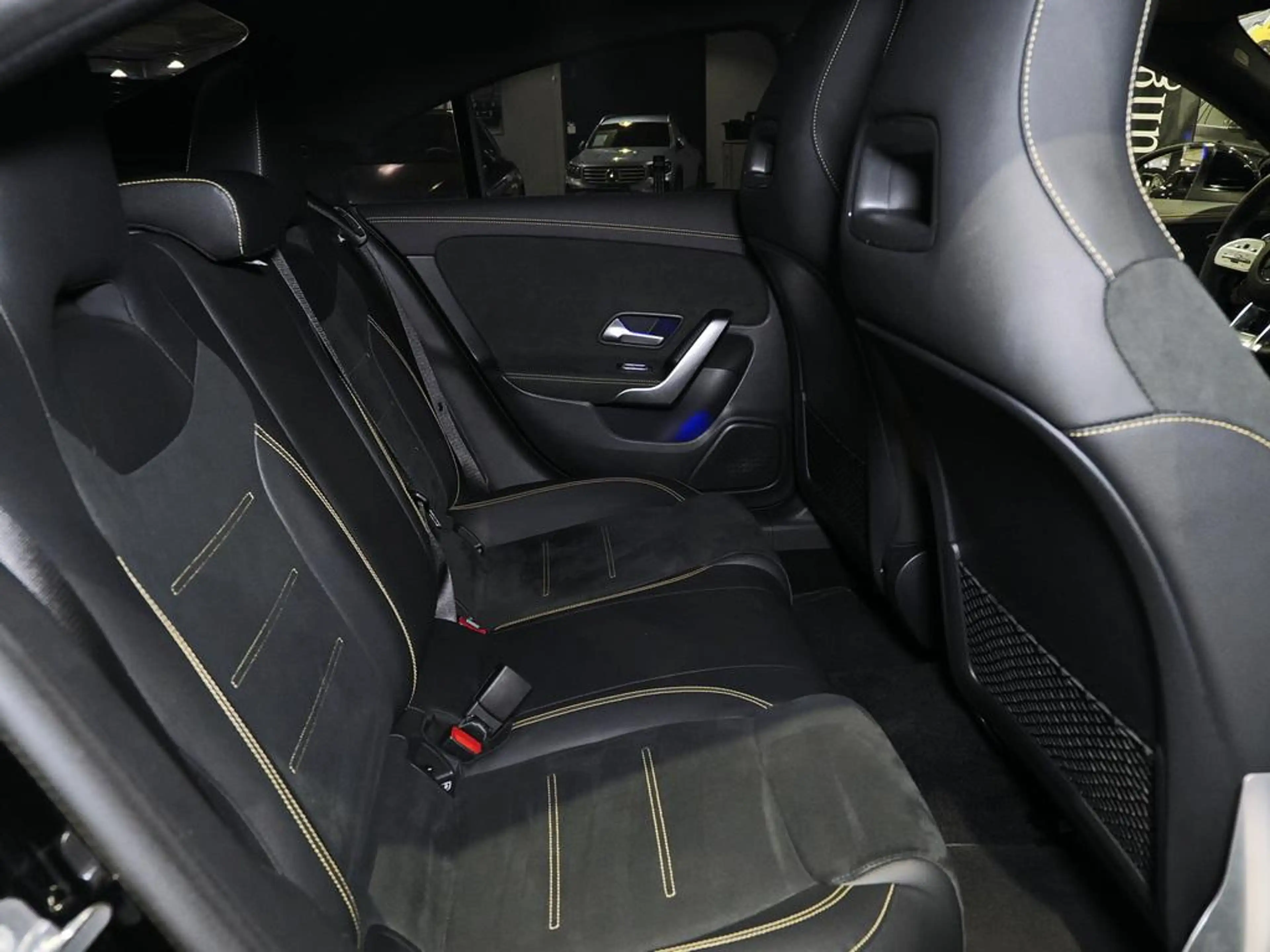 Mercedes-Benz CLA 45 AMG CLA 45 S AMG 4M LED BURMESTER DAB NAVI SITZHZG — photo 15