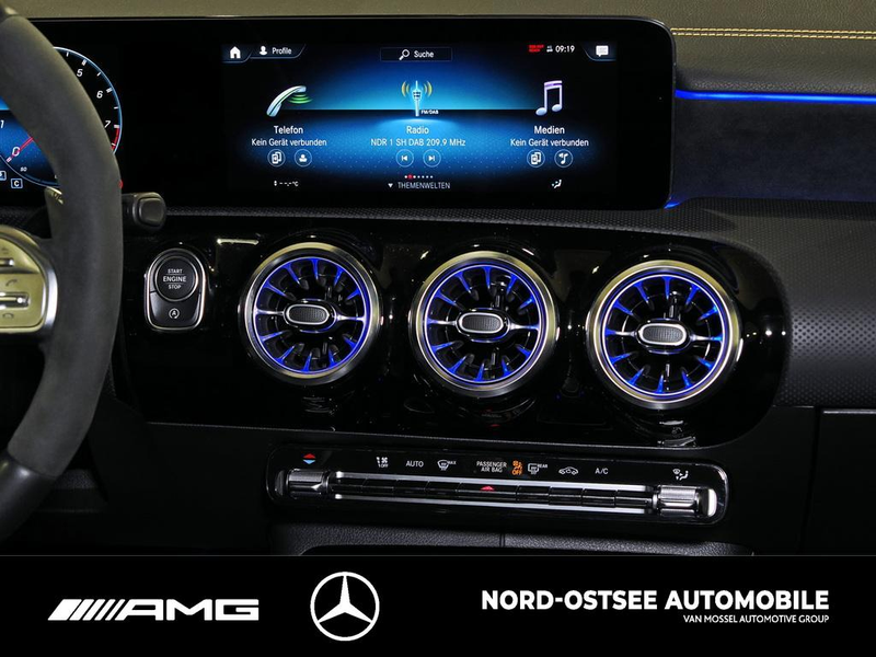 Mercedes-Benz CLA 45 AMG CLA 45 S AMG 4M  LED BURMESTER DAB NAVI SITZHZG — photo 10