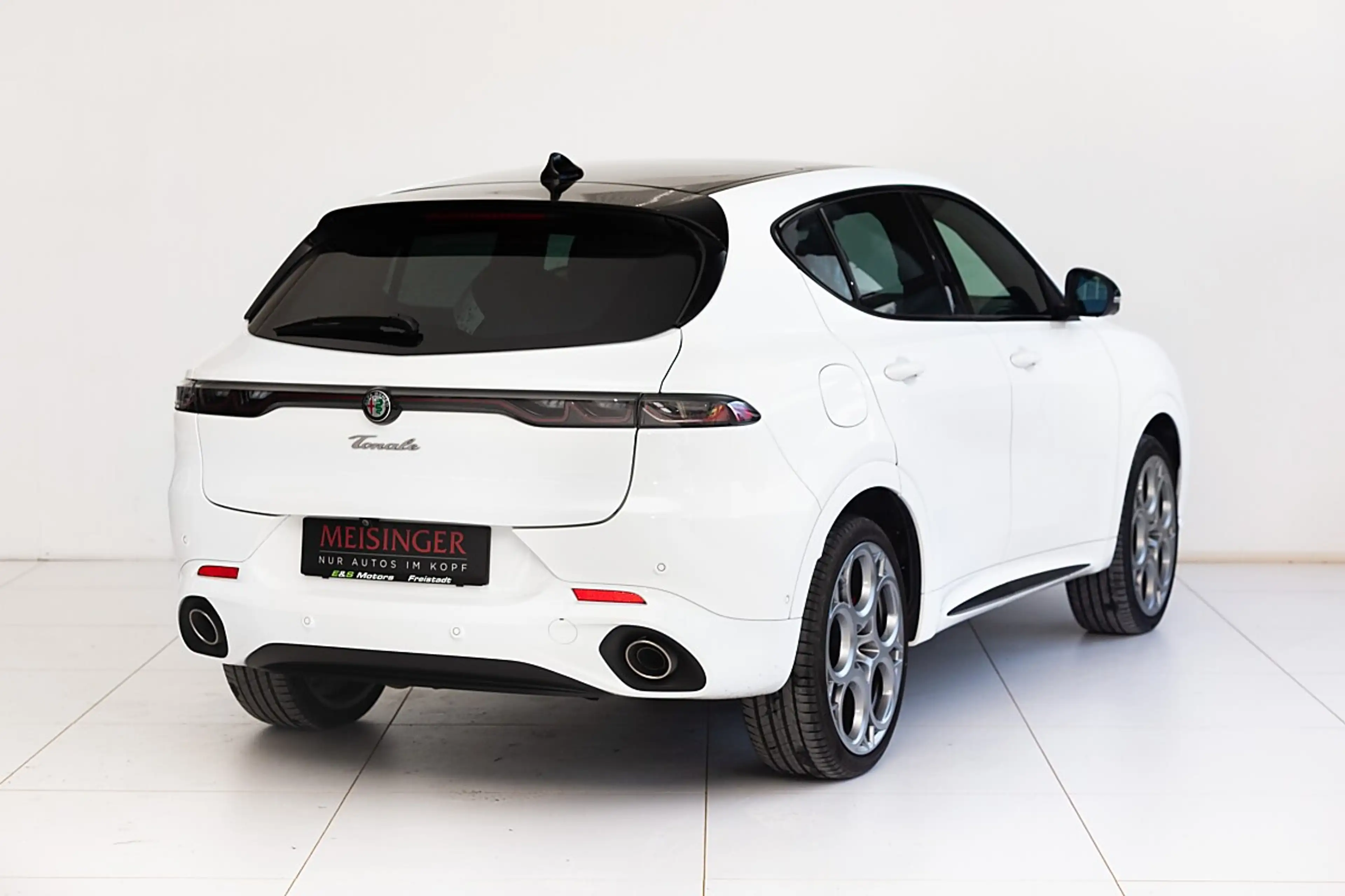 Alfa Romeo Tonale Tributo Italiano 1.3 T4 PHEV VGT e-AWD — photo 2