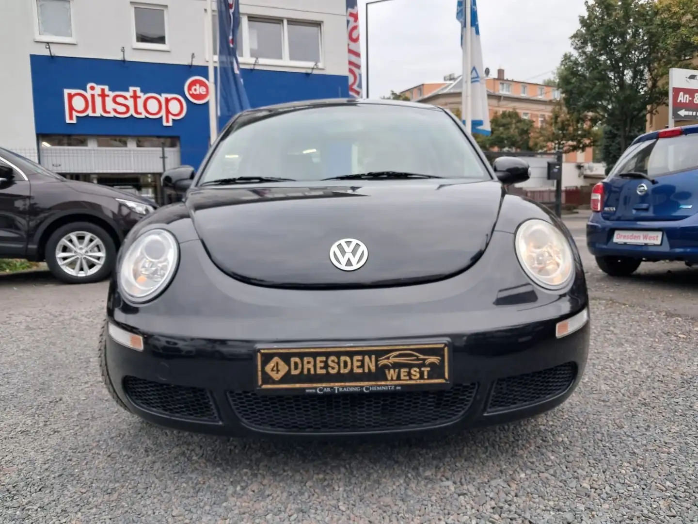 Volkswagen New Beetle Lim. 1.6 Schwarz - 2