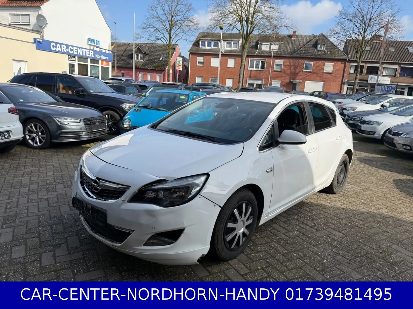 Opel Astra J Lim. 5-trg. Sport Wit - 1