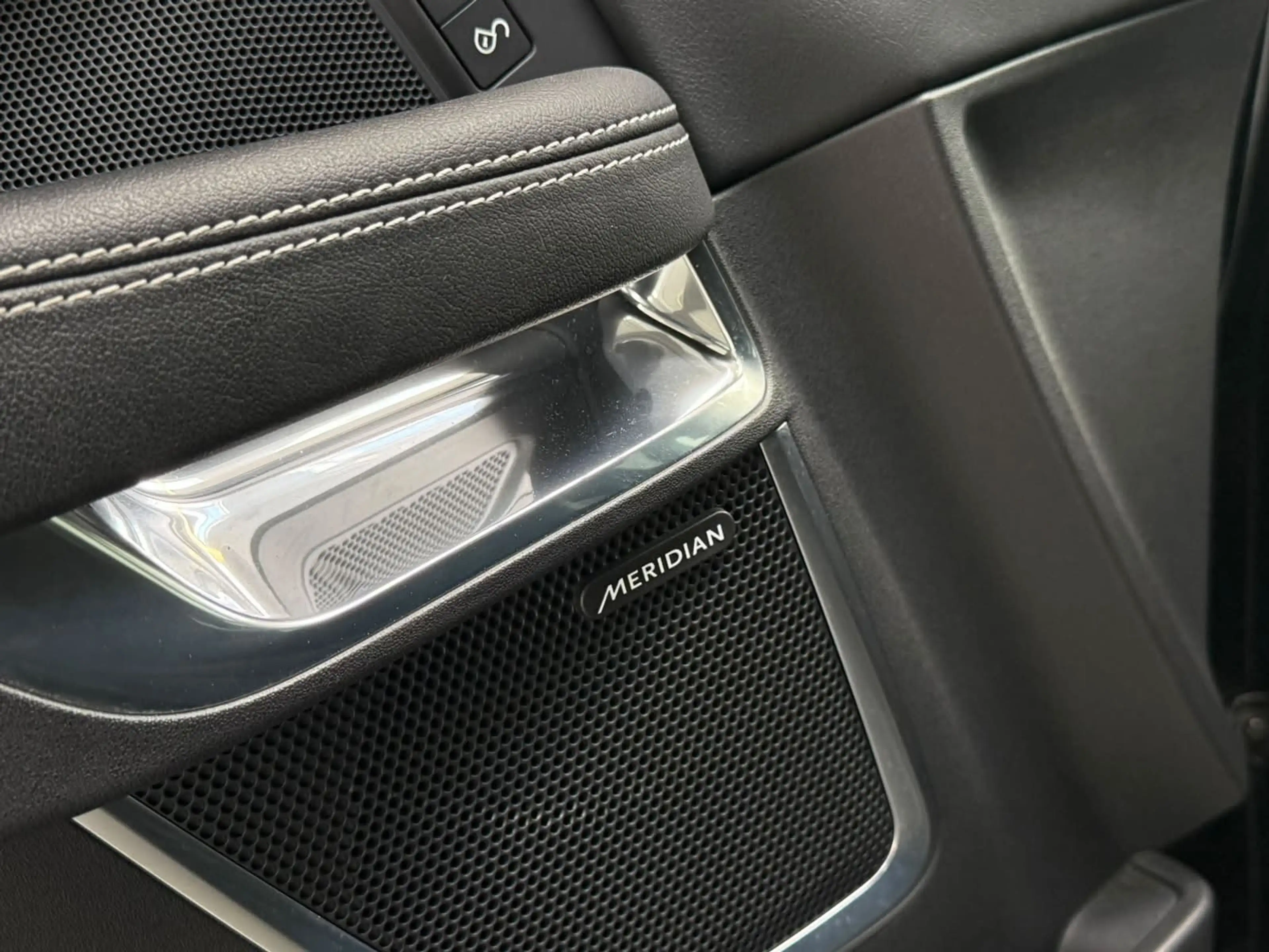Jaguar E-Pace E-PACE R-Dynamic SE D180 AWD - VK nur an GEWERBE — photo 14