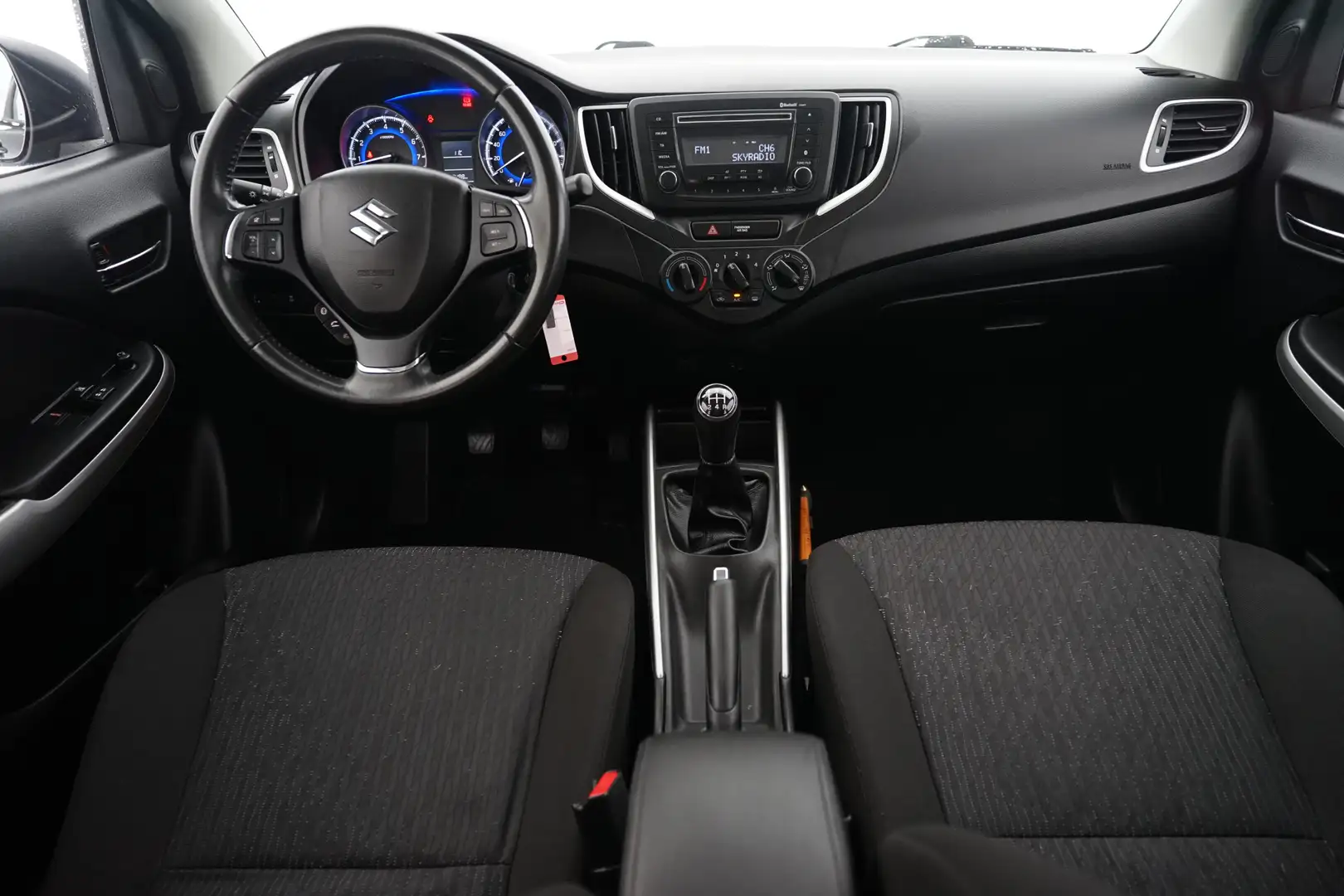 Suzuki Baleno 1.2 Exclusive Noir - 2