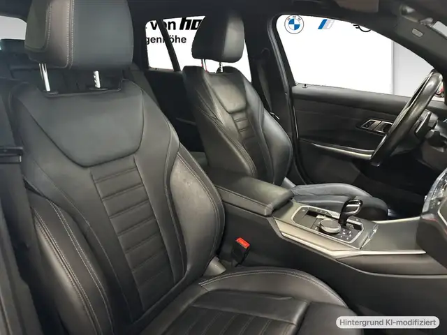 BMW 3 Series view 6