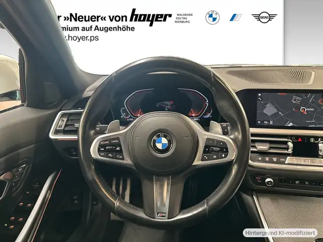 BMW 3 Series view 13
