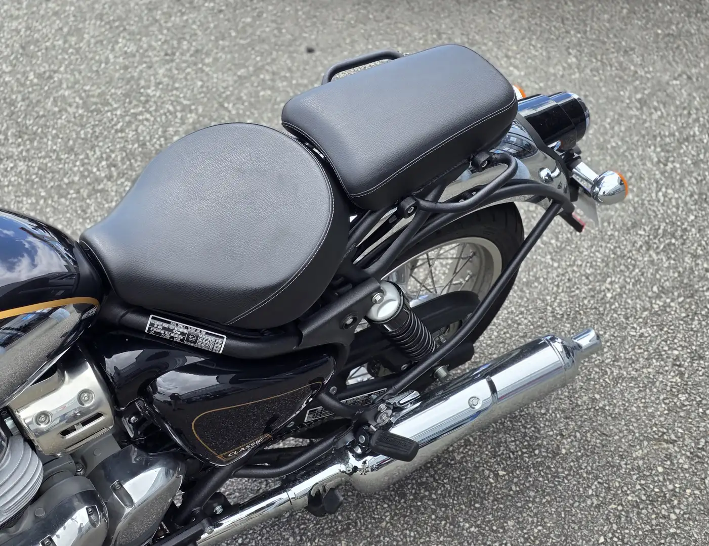Royal Enfield Classic - 2