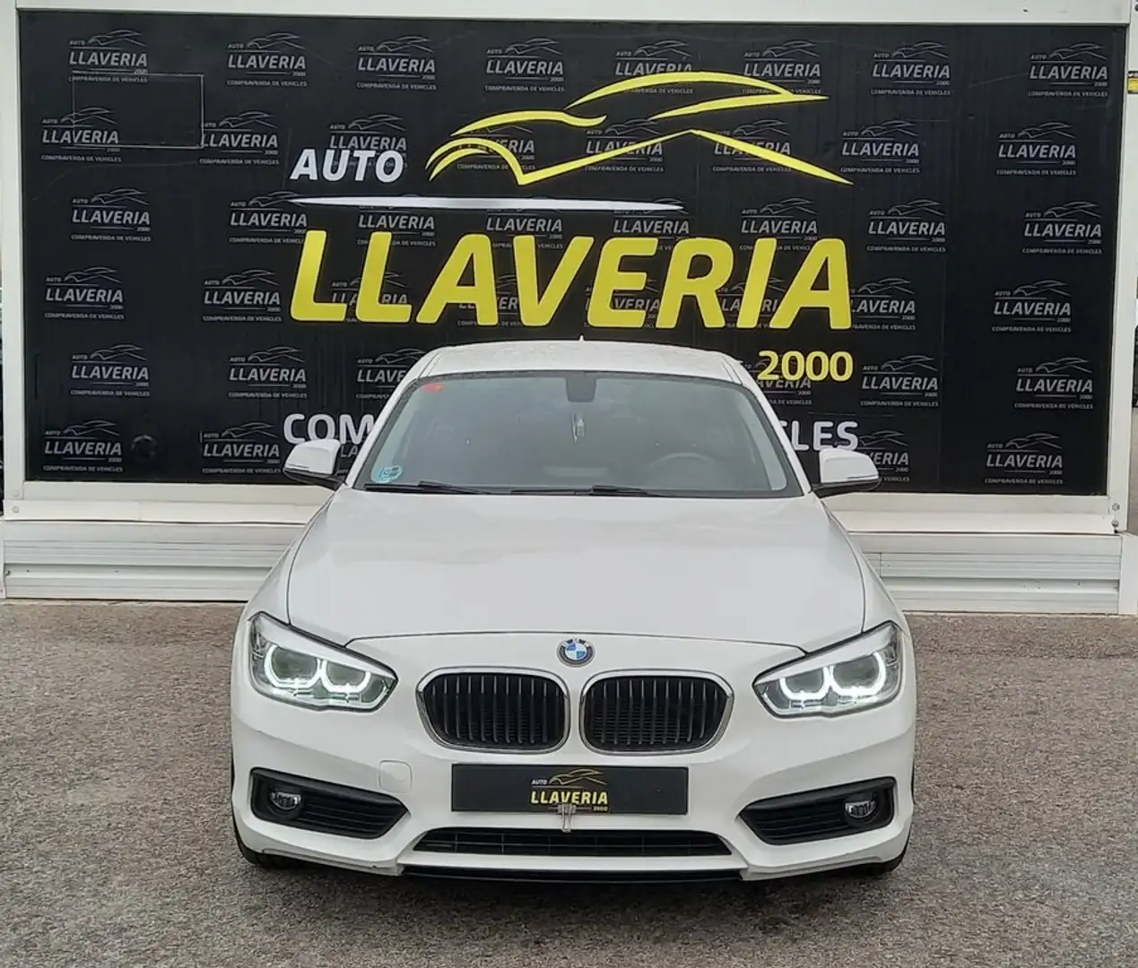 BMW 116 116d EfficientDynamics Blanc - 2