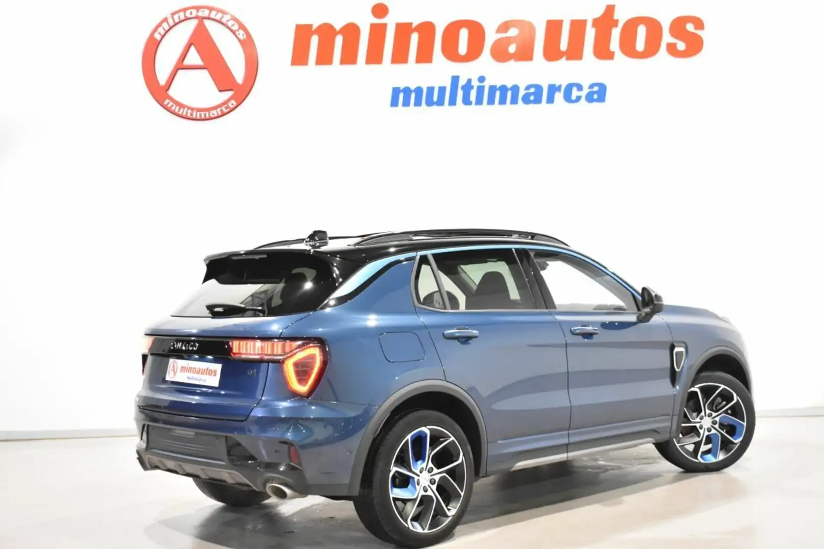 Lynk & Co 01 1 1.5 PHEV 261 CV 6.6 KW Azul - 2