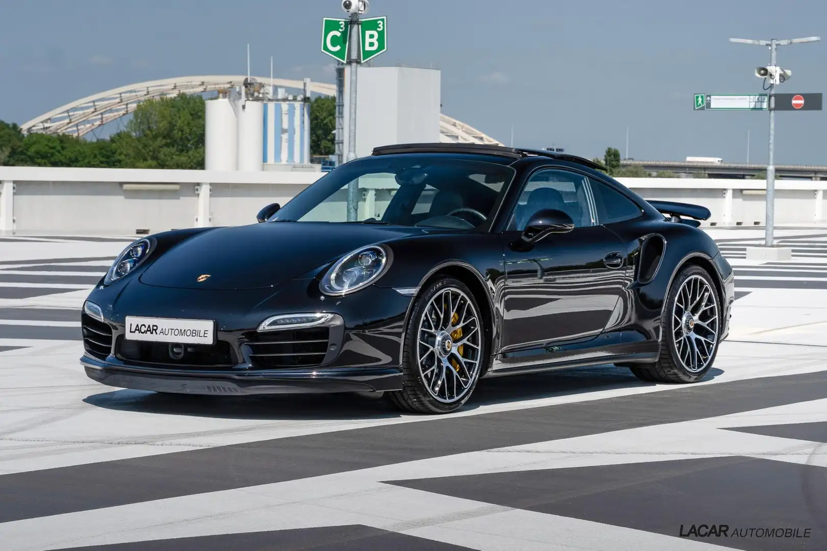 Porsche 991 3.8 Turbo S I NL Auto I Dealer ond. I Keramisch I Zwart - 2