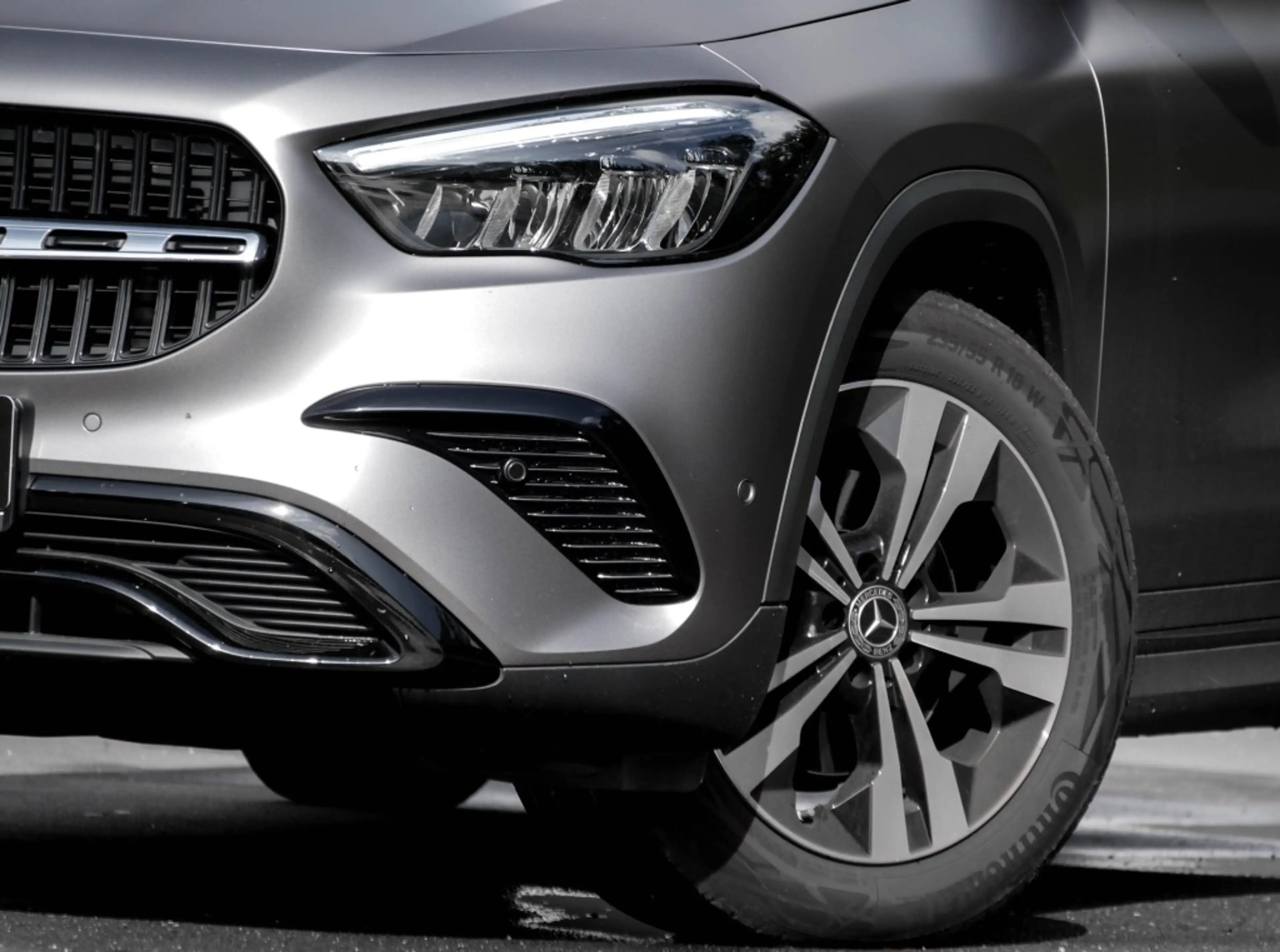 Mercedes-Benz GLA 200 d Progressive/Pano/Night/Totw/Cam/Keyl — photo 6