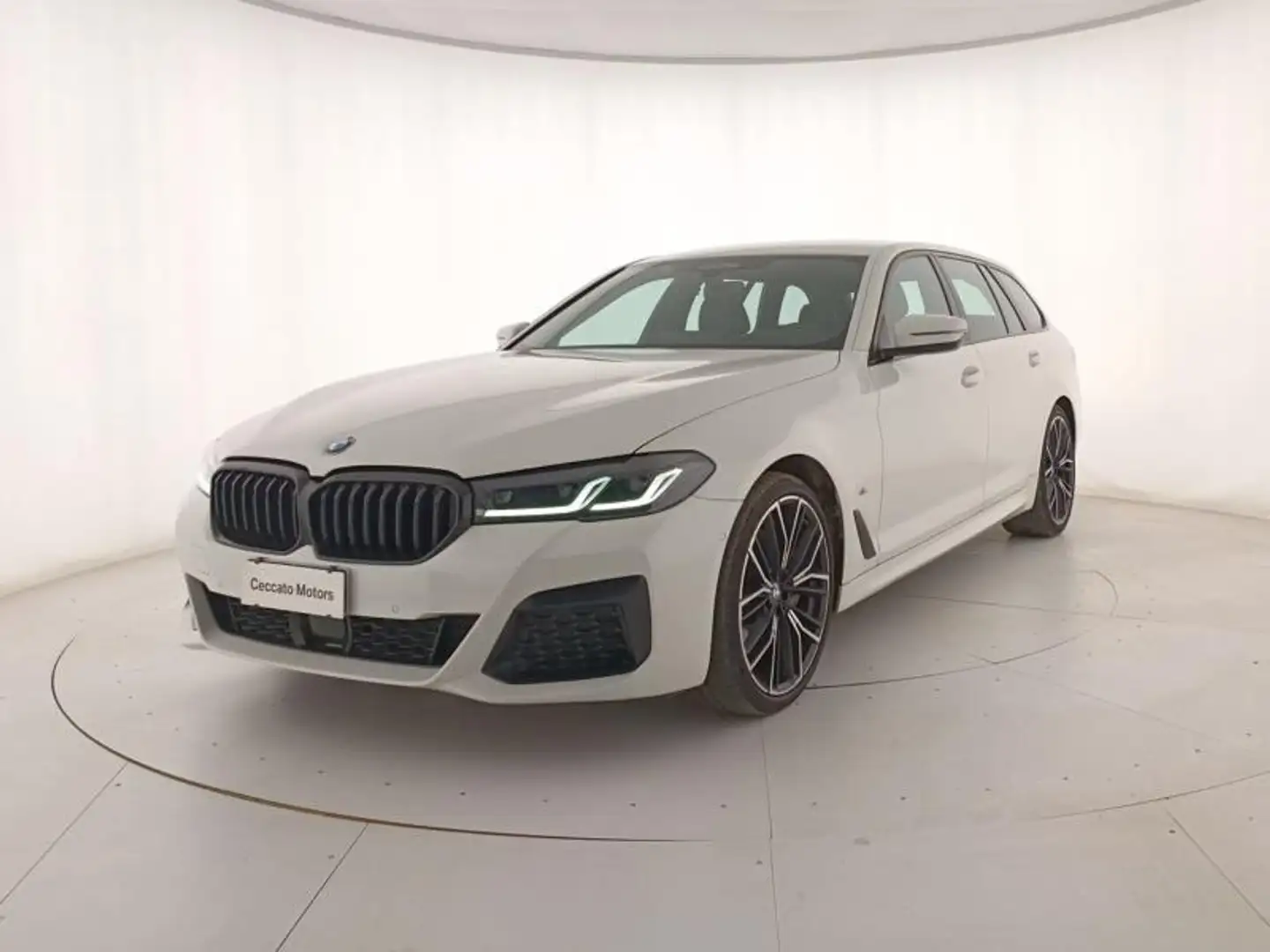 BMW 540 d Touring mhev 48V xdrive Msport auto Bianco - 1