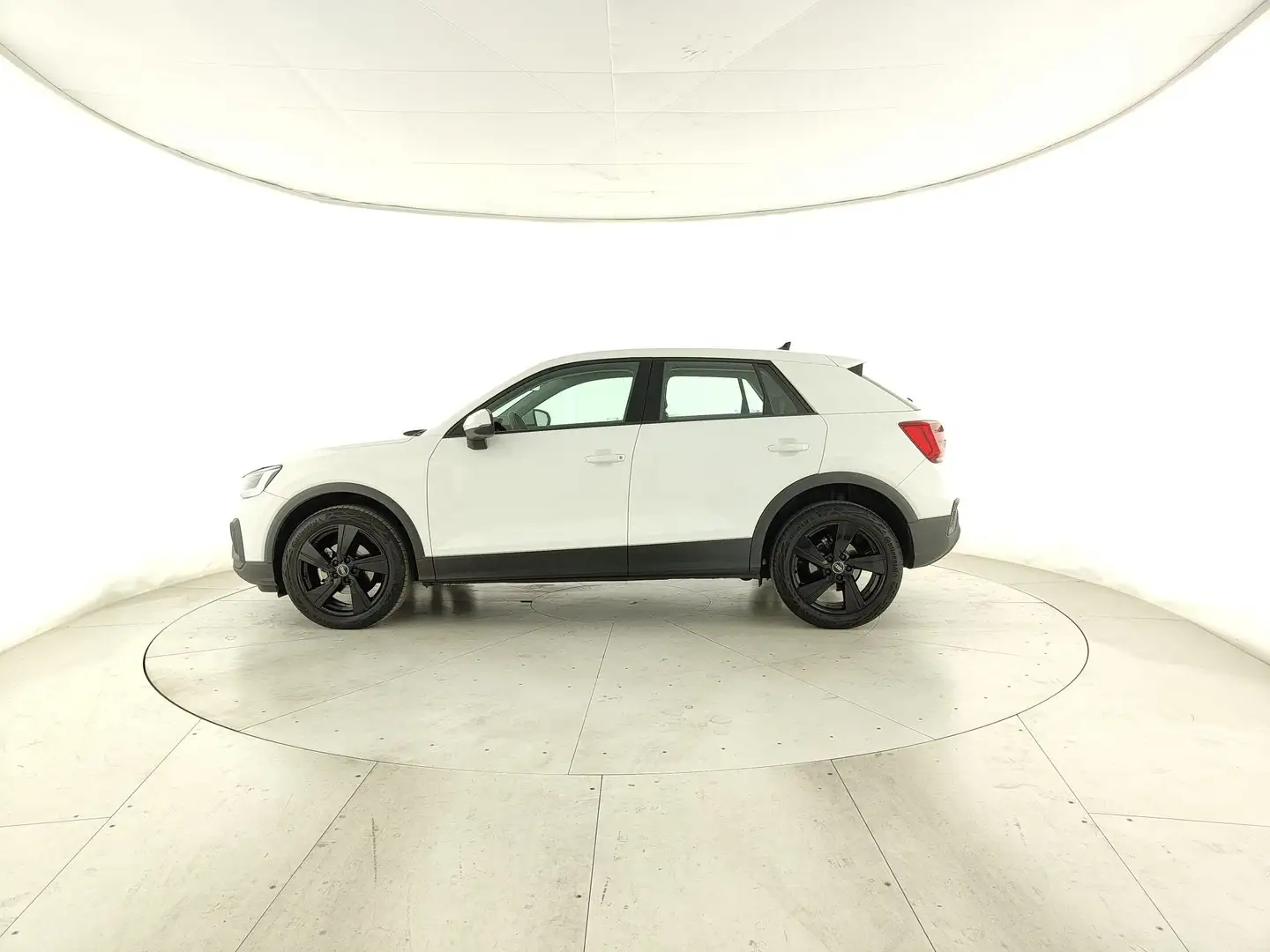 Audi Q2 35 TFSI S tronic Admired - CERCHI 18"+COMFORT Bianco - 2