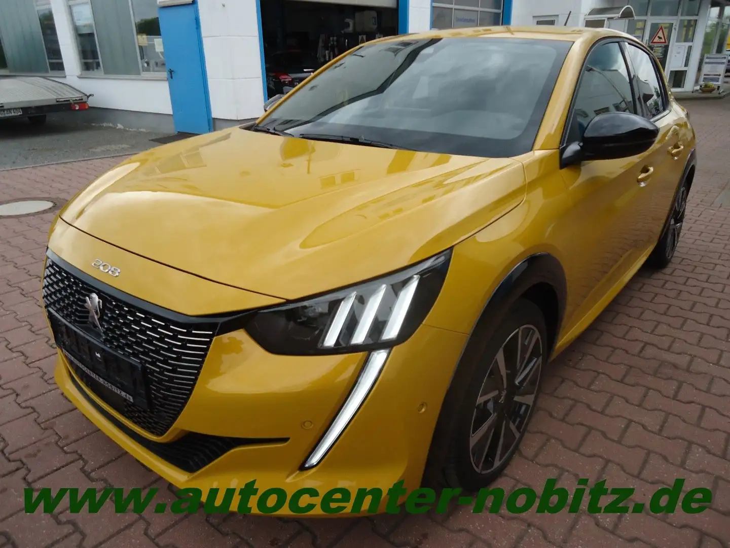 Peugeot 208 GT PureTec 100 EAT8 *Sitzheizung-Navi-LED* Jaune - 1