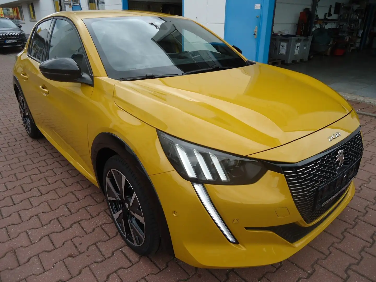 Peugeot 208 GT PureTec 100 EAT8 *Sitzheizung-Navi-LED* Jaune - 2