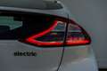Hyundai IONIQ Comfort EV *€ 2.000,- subsidie mogelijk*/ Navigati Wit - thumbnail 40