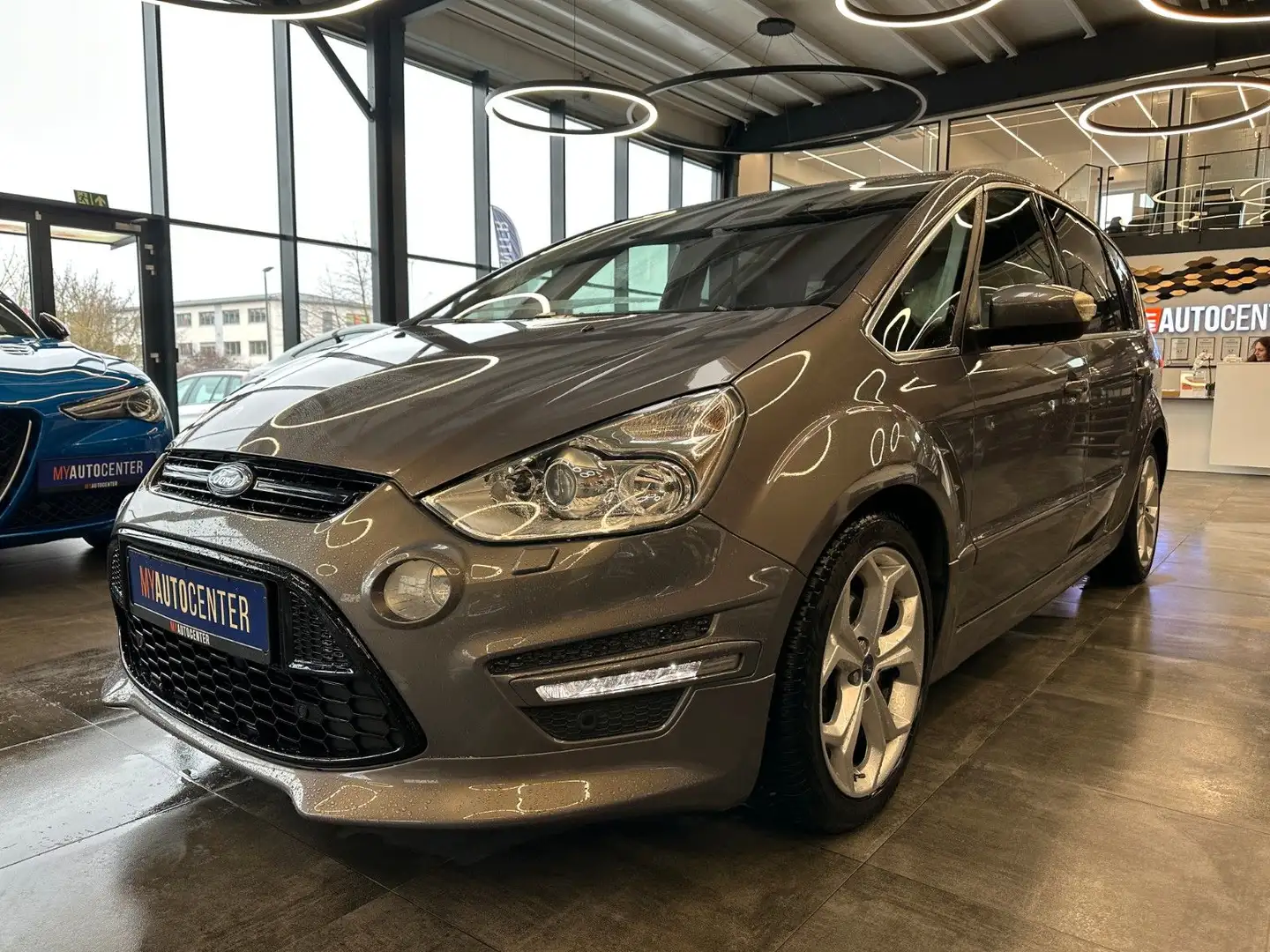 Ford S-Max Titanium S *2. Hand*Klima*PDC*Freisprech* Brun - 2