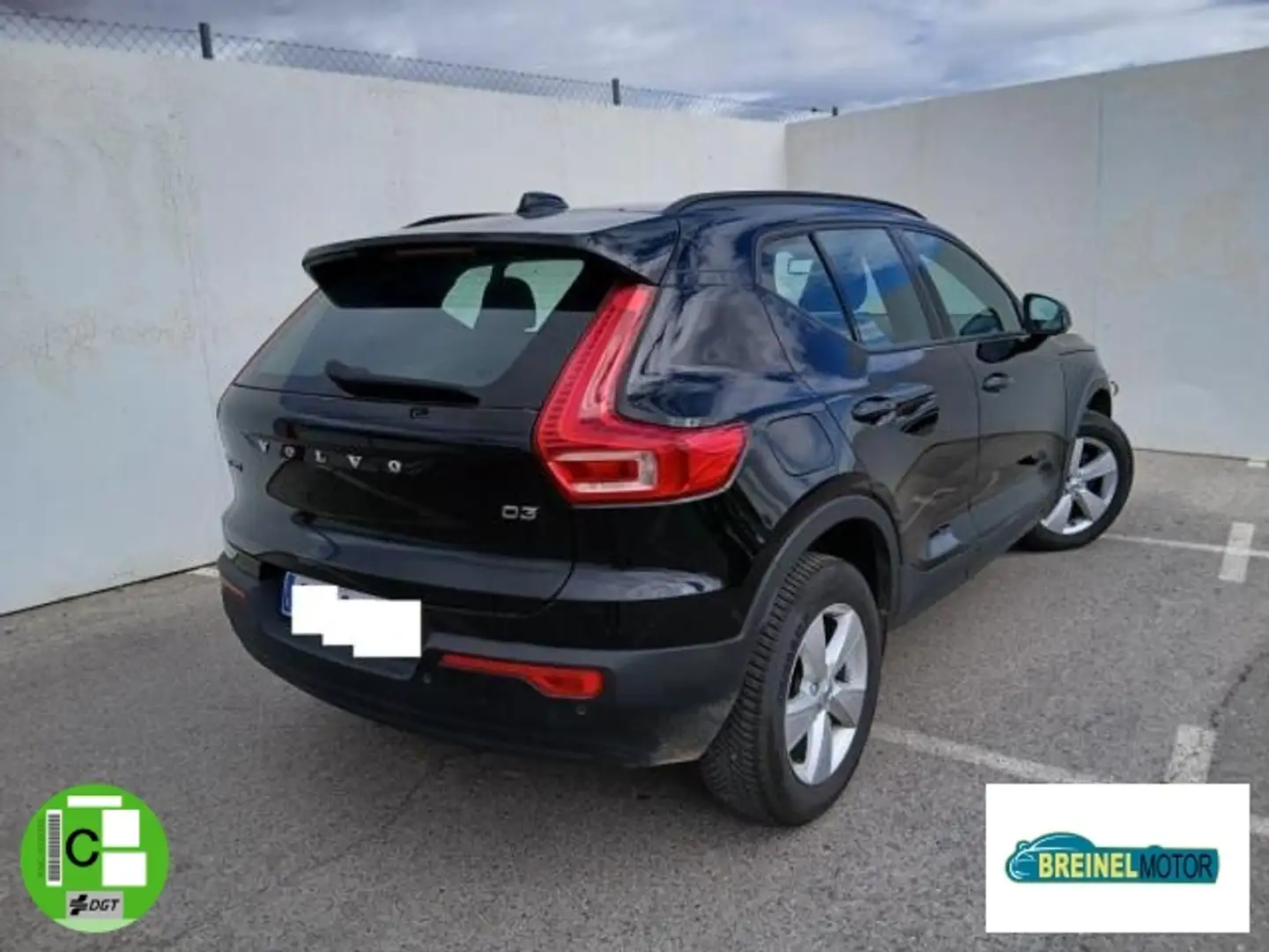 Volvo XC40 D3 Business Plus AWD Schwarz - 2