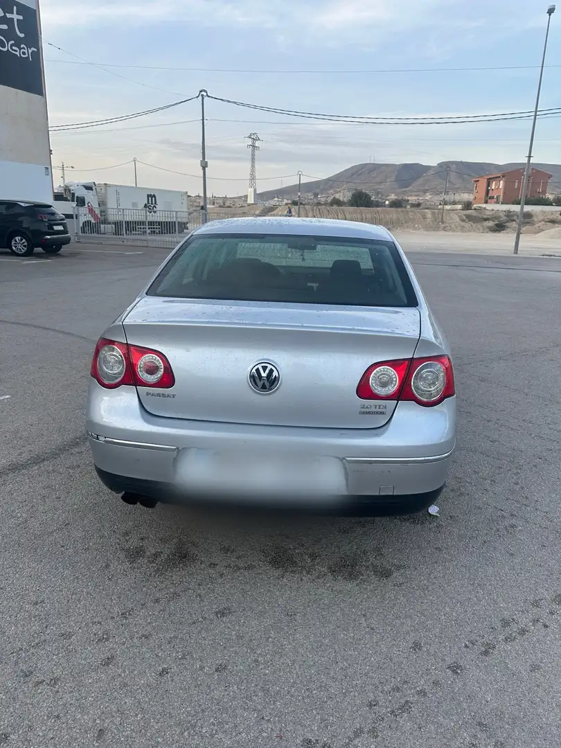 Volkswagen Passat 2.0TDI CR Advance 4Motion - 2
