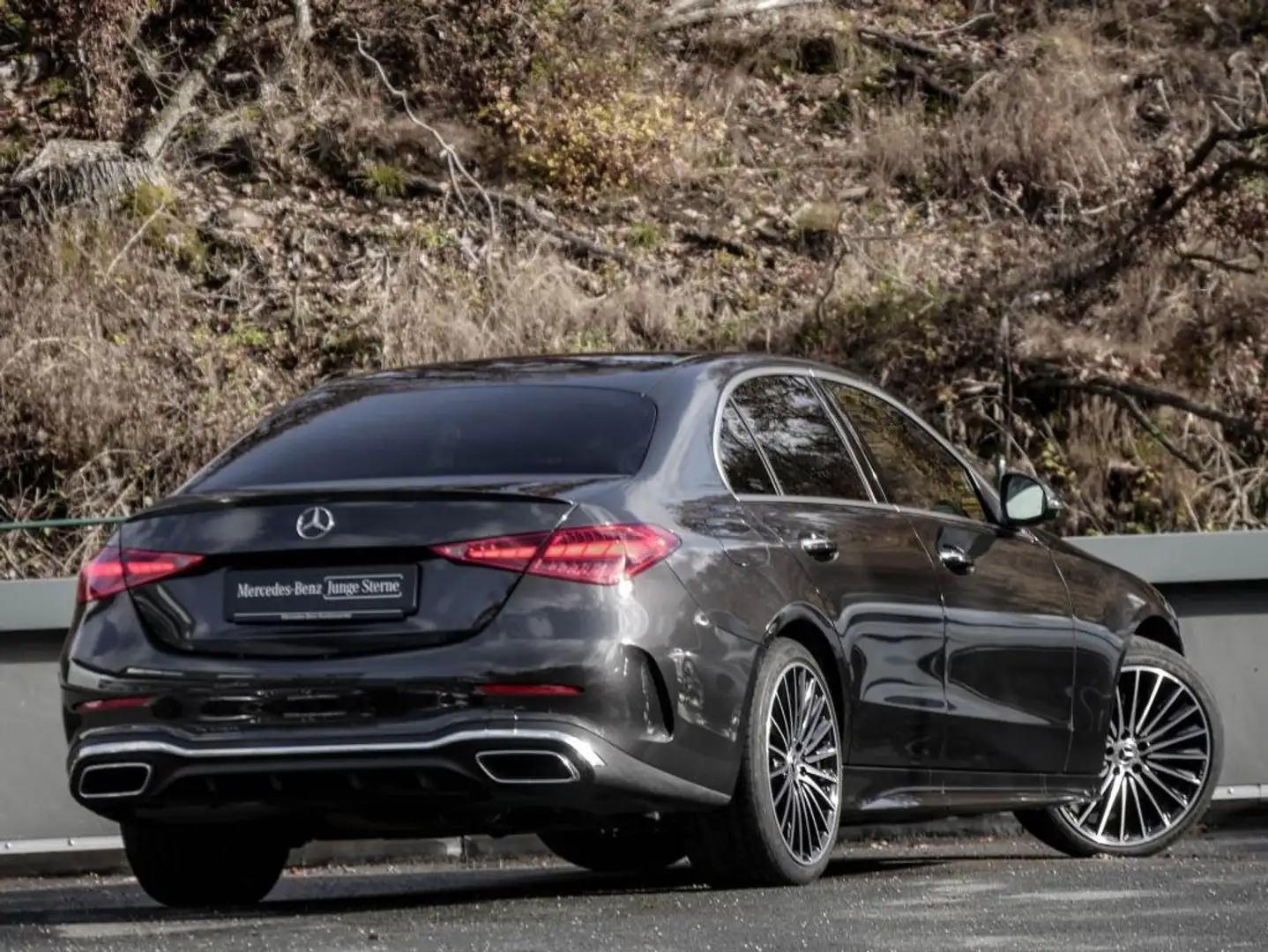 Mercedes-Benz C 300 d AMG-Sport/Pano/360/Digital/Memo/Totw/HUD Grau - 2