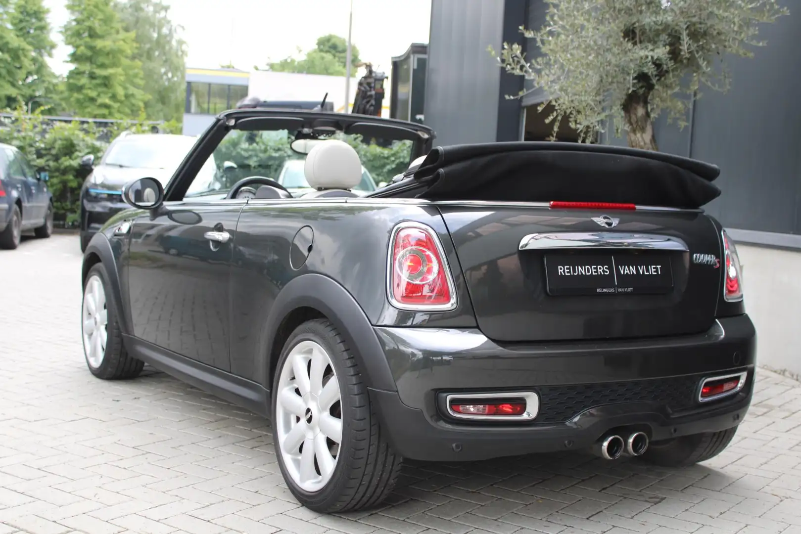 MINI Cooper S Cabrio 1.6 Chili | Harman/Kardon | Wired | Always Open | Gris - 2