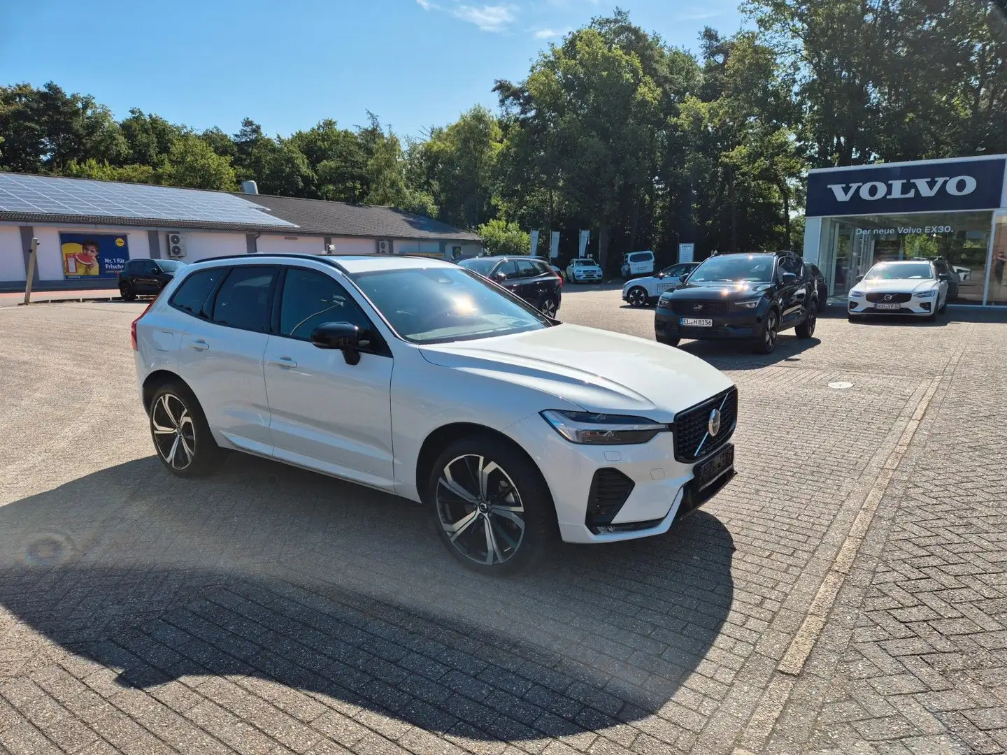 Volvo XC60 Ultimate Dark AWD B4 Weiß - 1