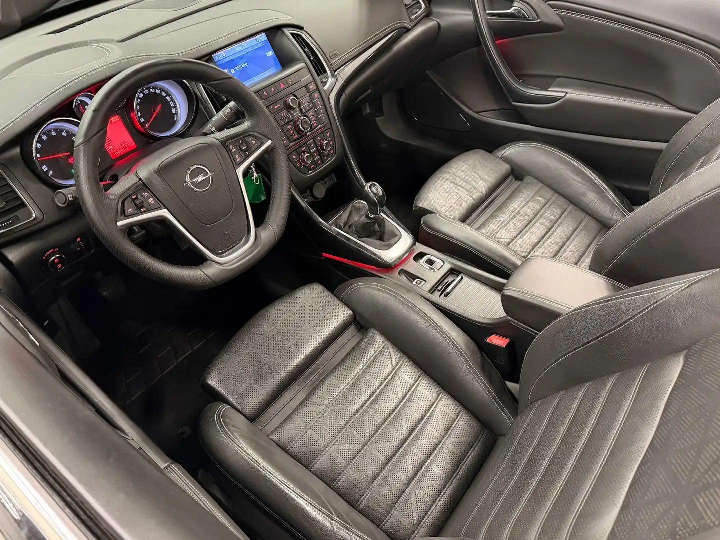 Opel Cascada 1.4 Turbo ecoFLEX Cosmo / Camera / Leder / Clima / Noir - 2