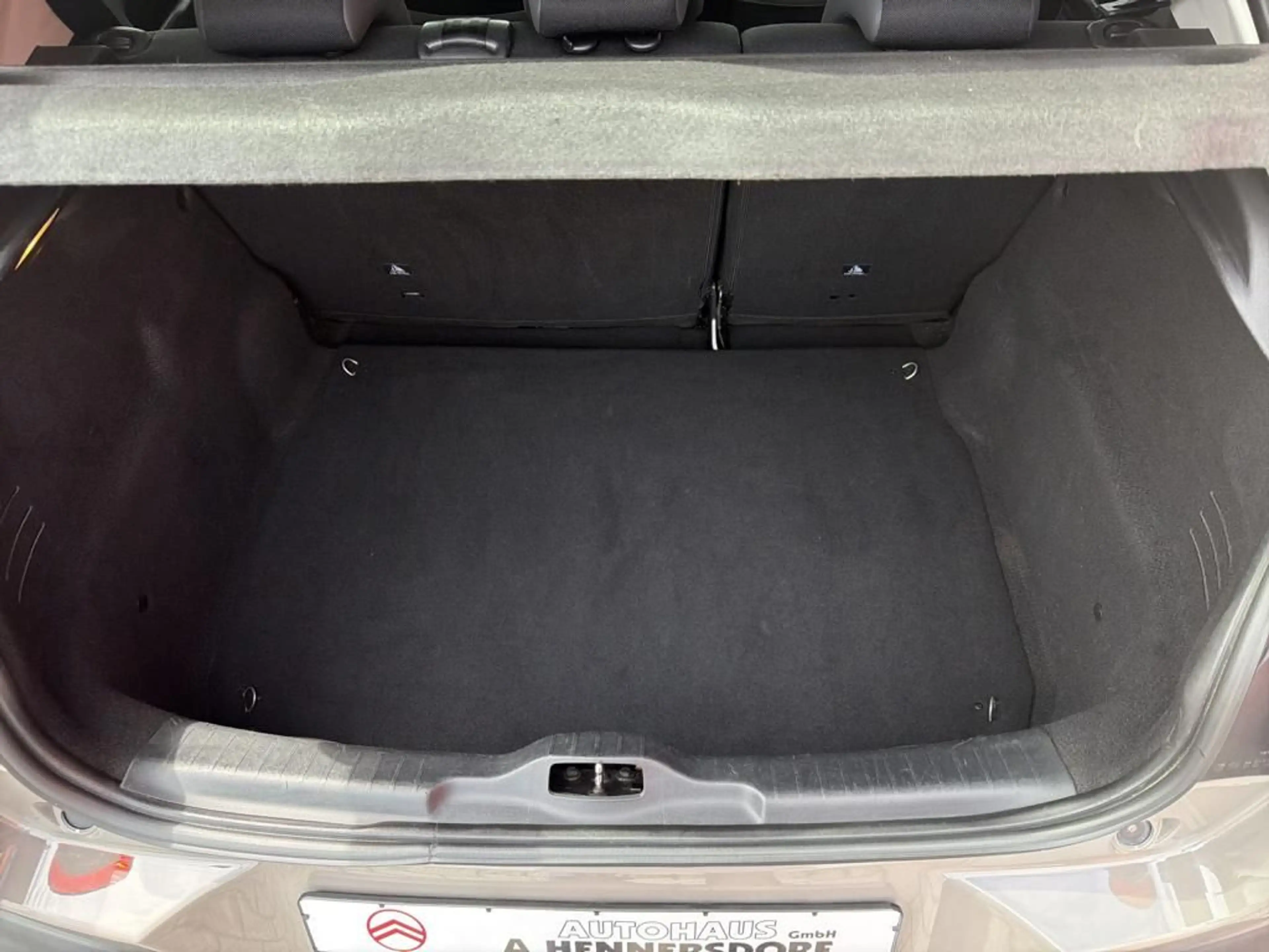 Citroen C4 Cactus PureTech 130 Stop&Start Shine — photo 11