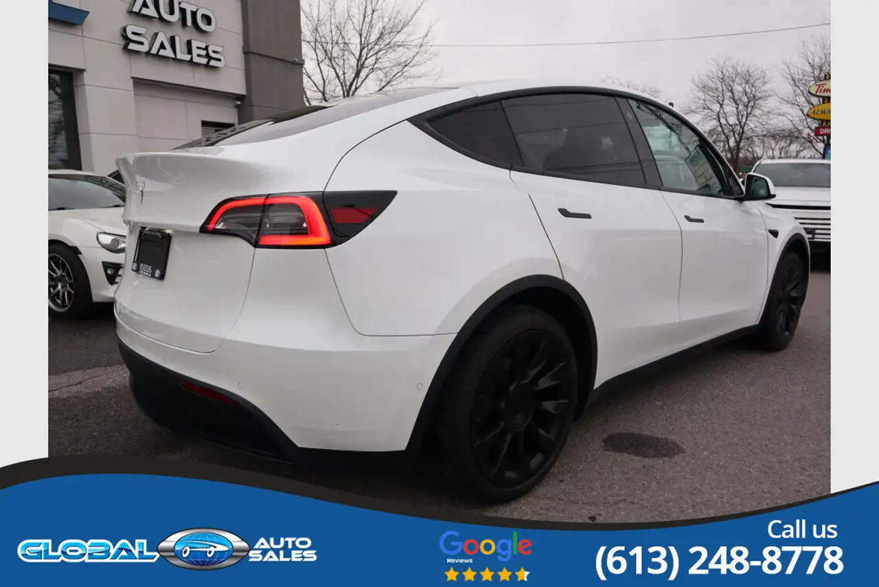 Tesla Model Y снимка Tesla Model Y