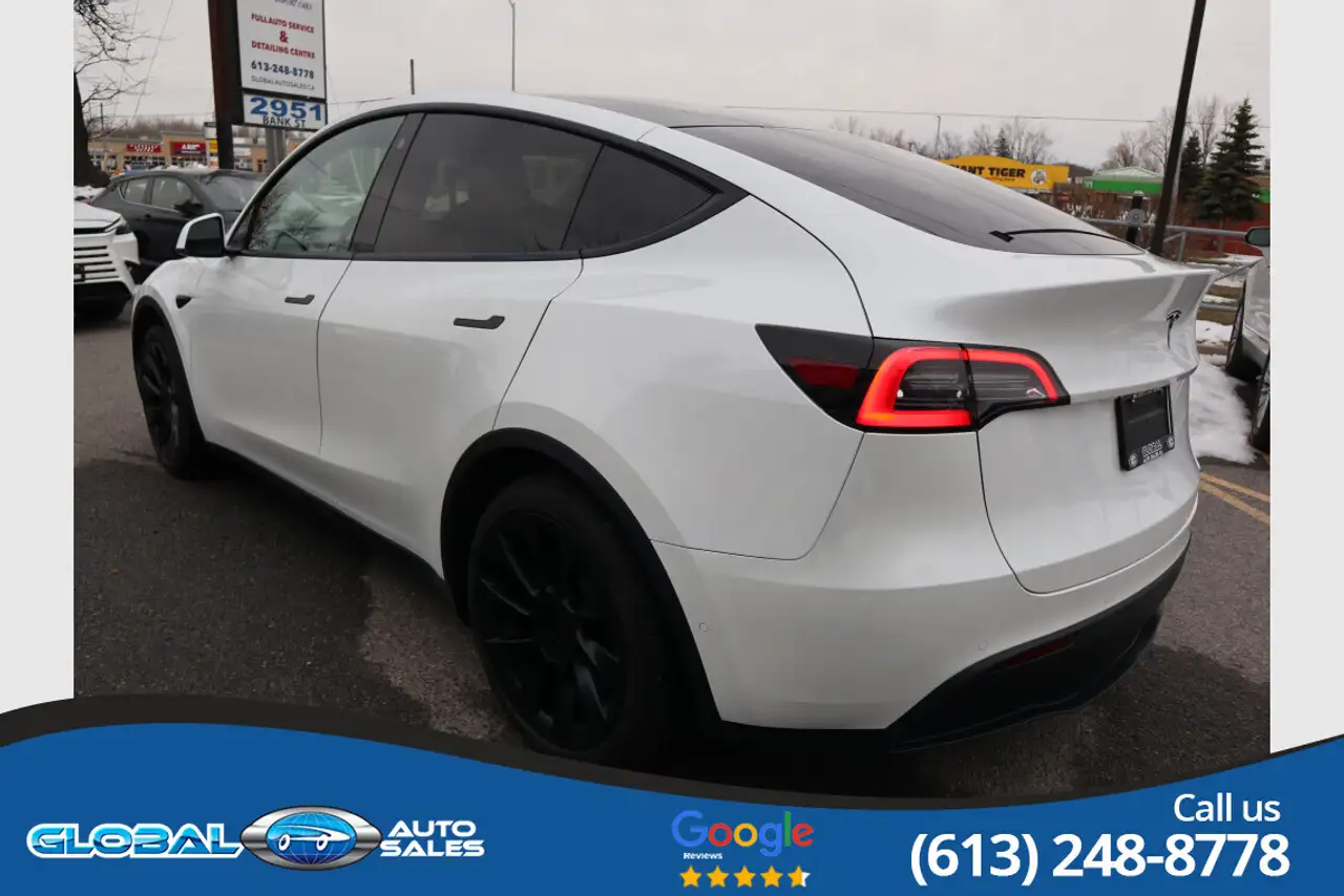 Tesla Model Y снимка Tesla Model Y