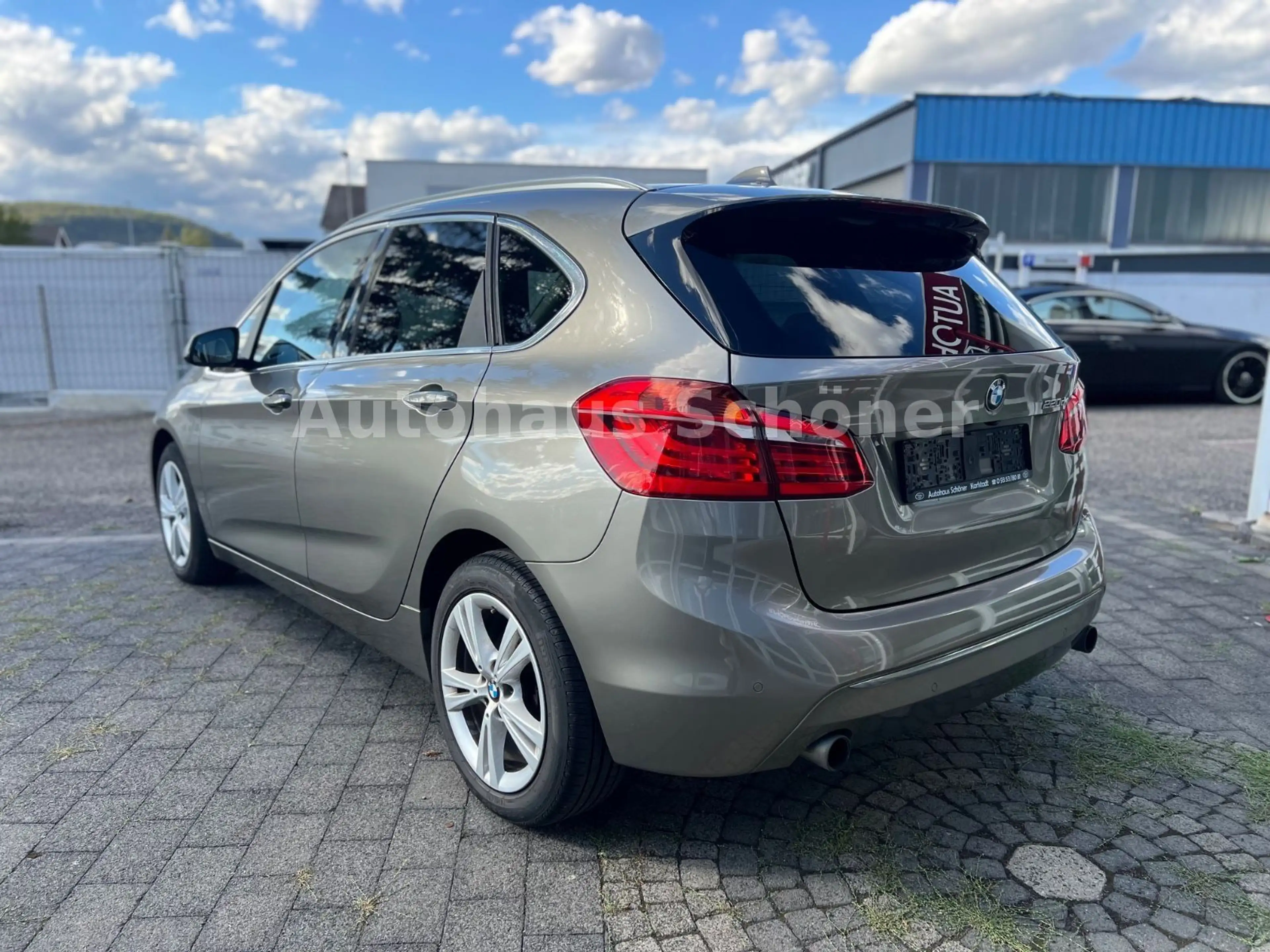 BMW 220 d Active Tourer Luxury Line**LEDER*LED*AHK** — photo 8