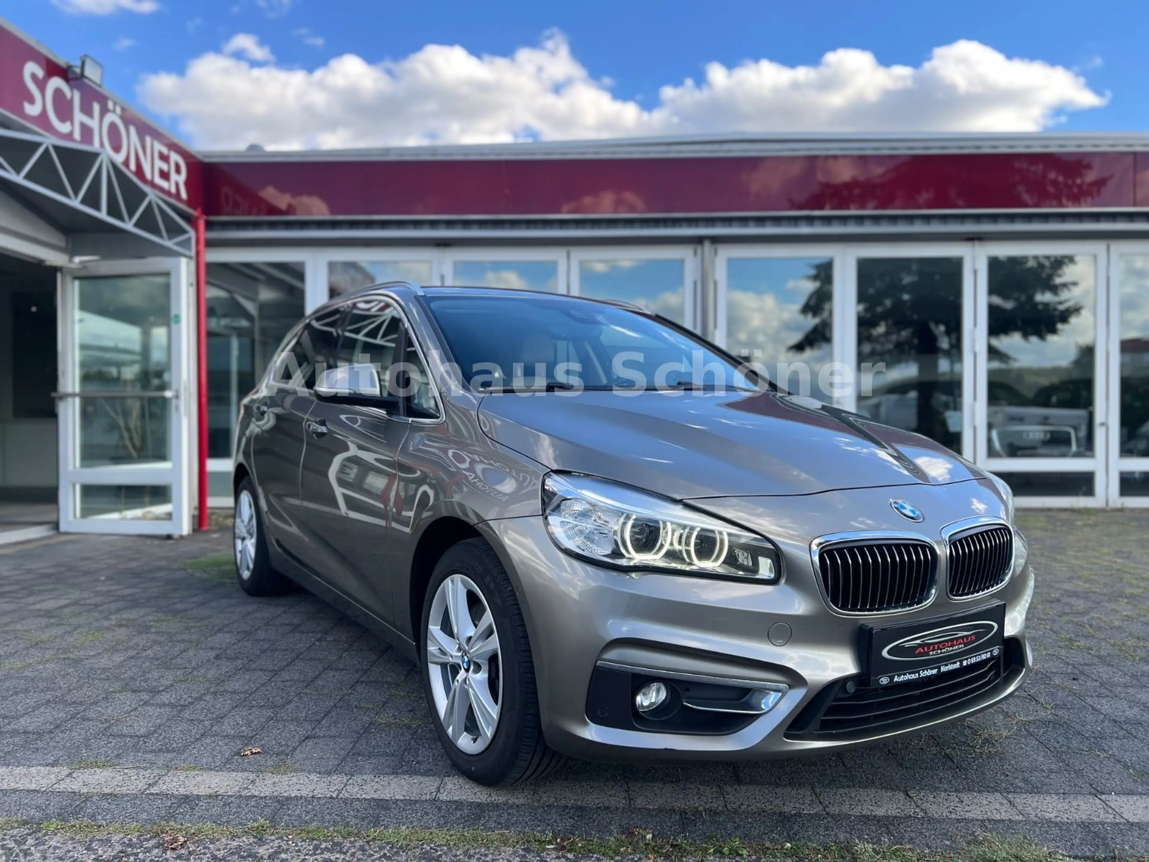 BMW 220 d Active Tourer Luxury Line**LEDER*LED*AHK** — photo 4