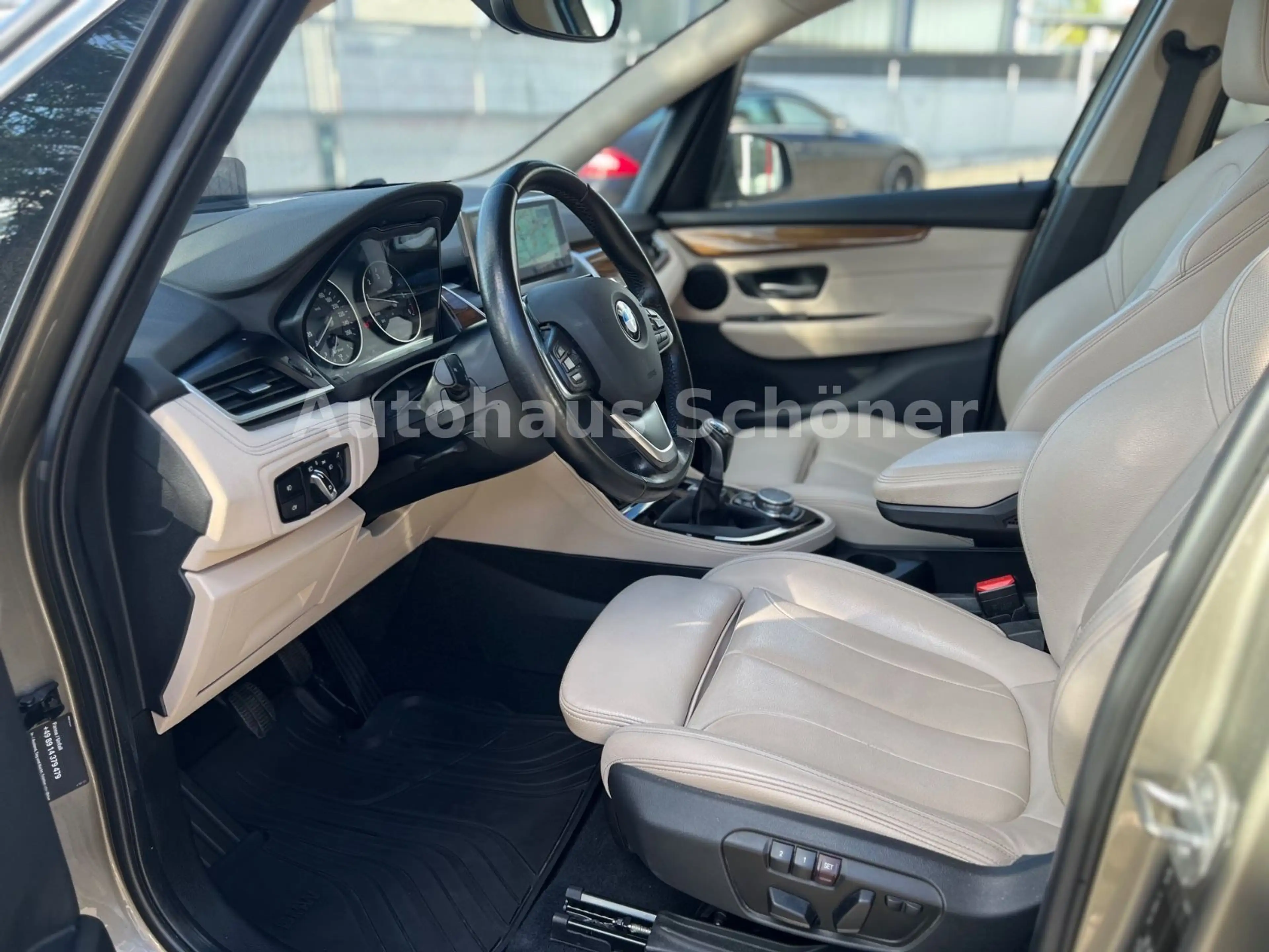 BMW 220 d Active Tourer Luxury Line**LEDER*LED*AHK** — photo 11