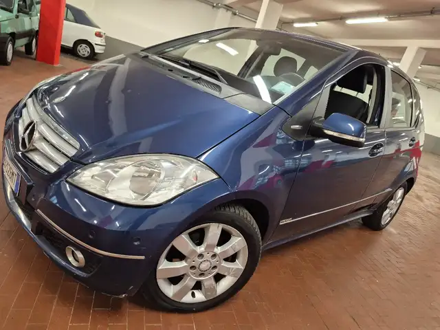 Mercedes-Benz A 200 2.0 BZ "Premium", CAMBIO AUT. **PER COMMERCIANTI**