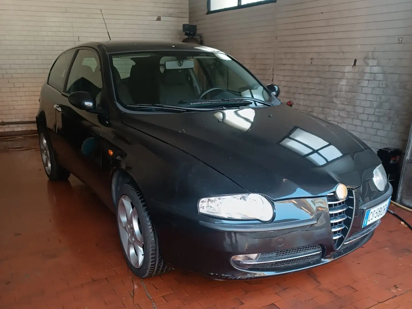 Alfa Romeo 147 3p 1.9 jtd Impression 100cv Nero - 2