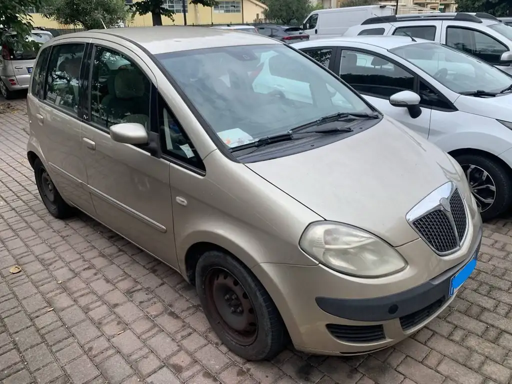 Lancia MUSA 2006 из Европы — купить под ключ