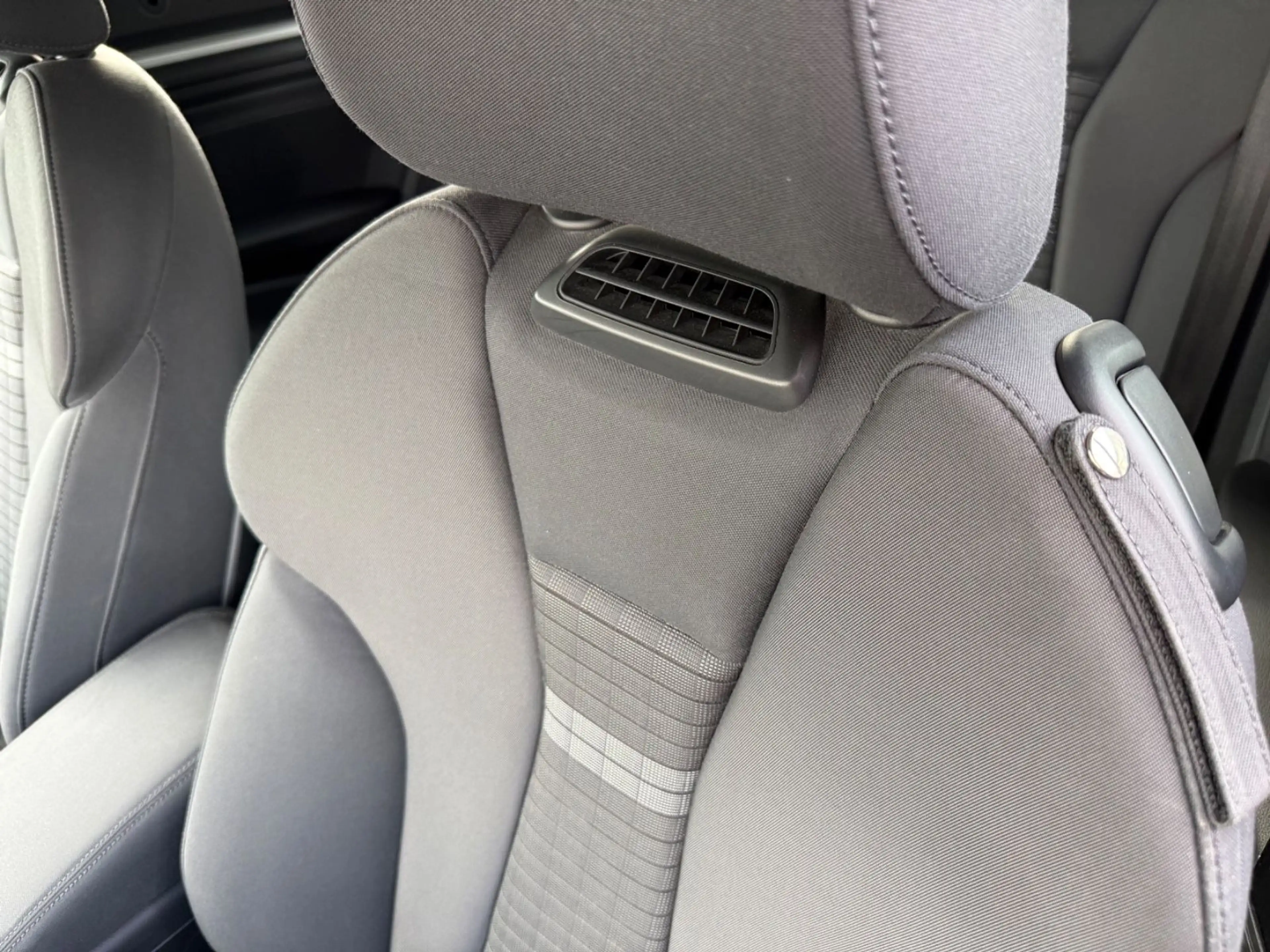 Audi A3 Cabriolet Ambition*Airscarf*NAVI*PDC* — photo 7
