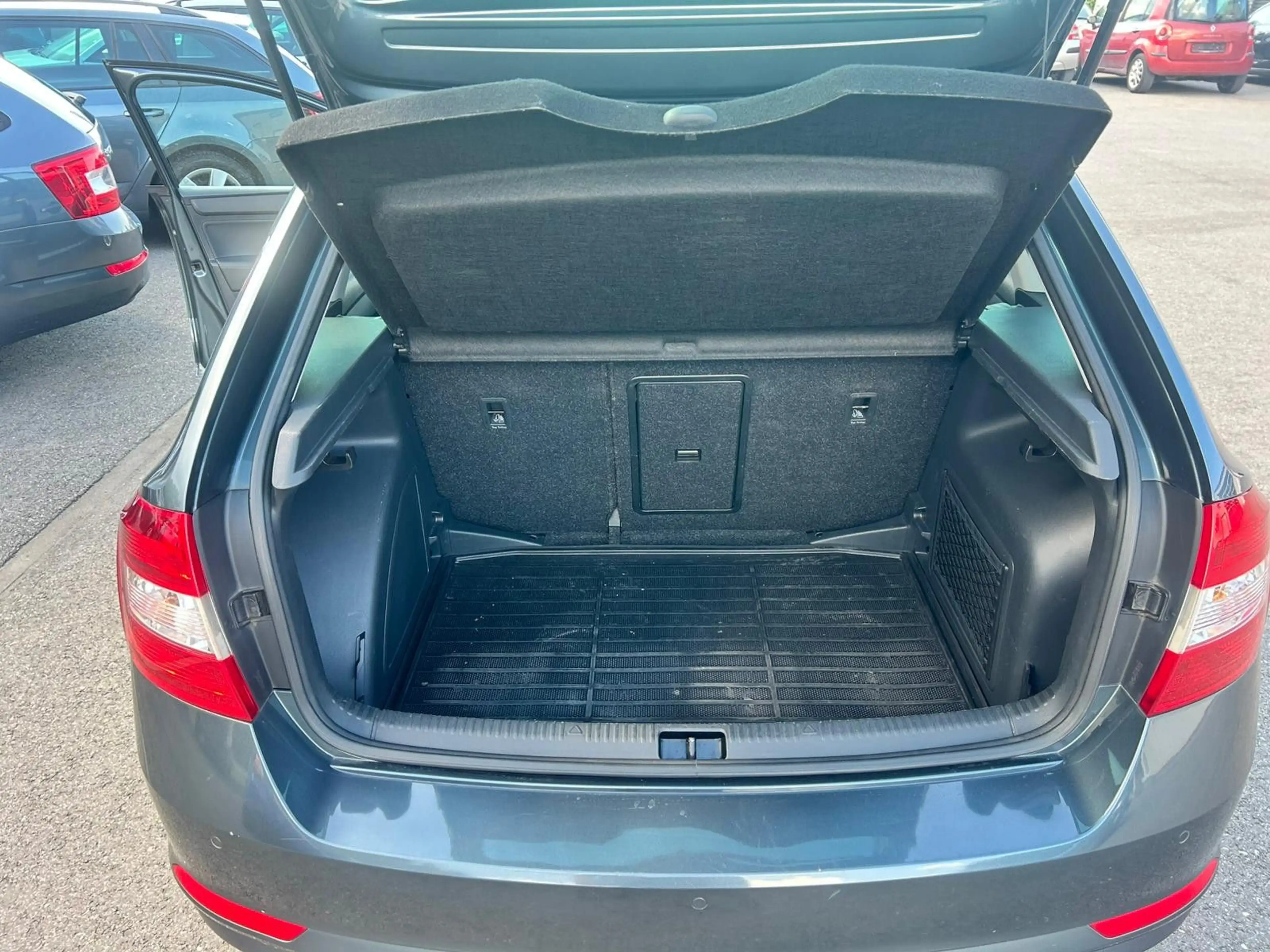 Skoda Rapid/Spaceback Spaceback Joy — photo 8