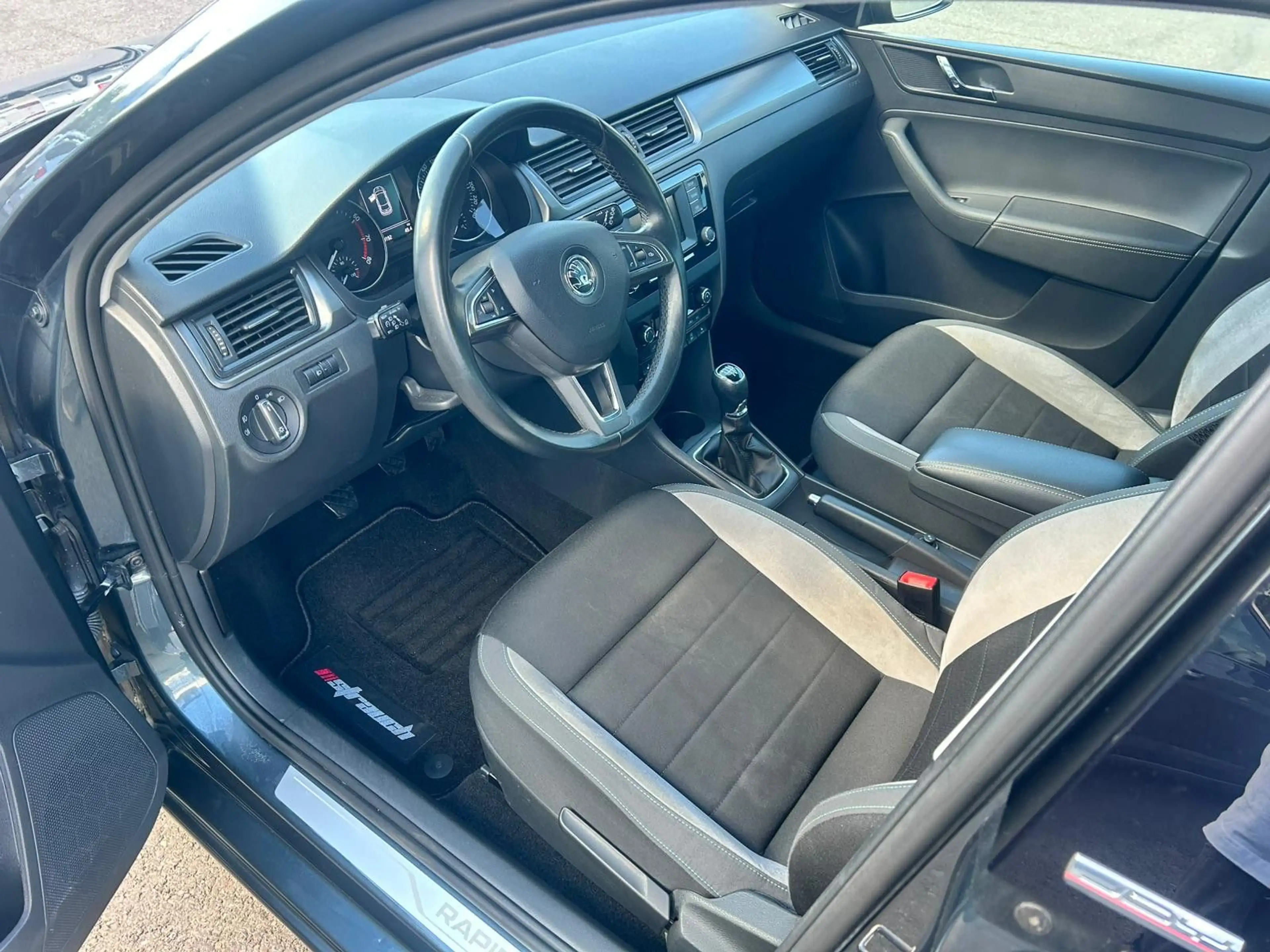 Skoda Rapid/Spaceback Spaceback Joy — photo 5