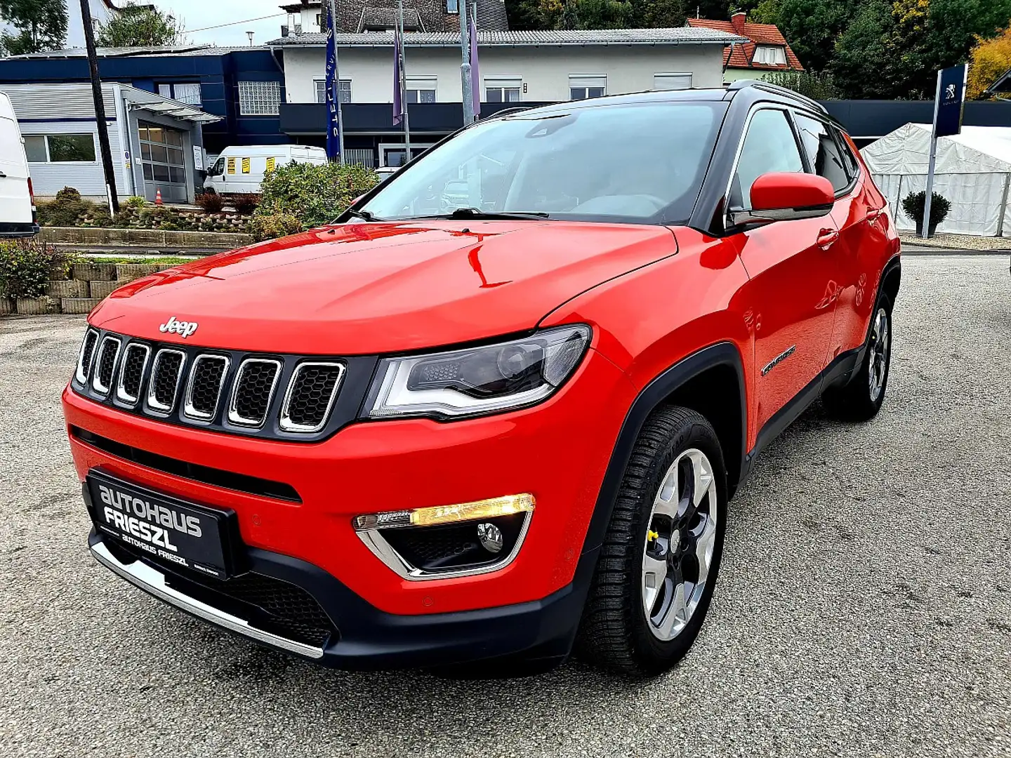 Jeep Compass 2,0 MultiJet II AWD Limited Aut. AHK, Top Zustand! Oranje - 1