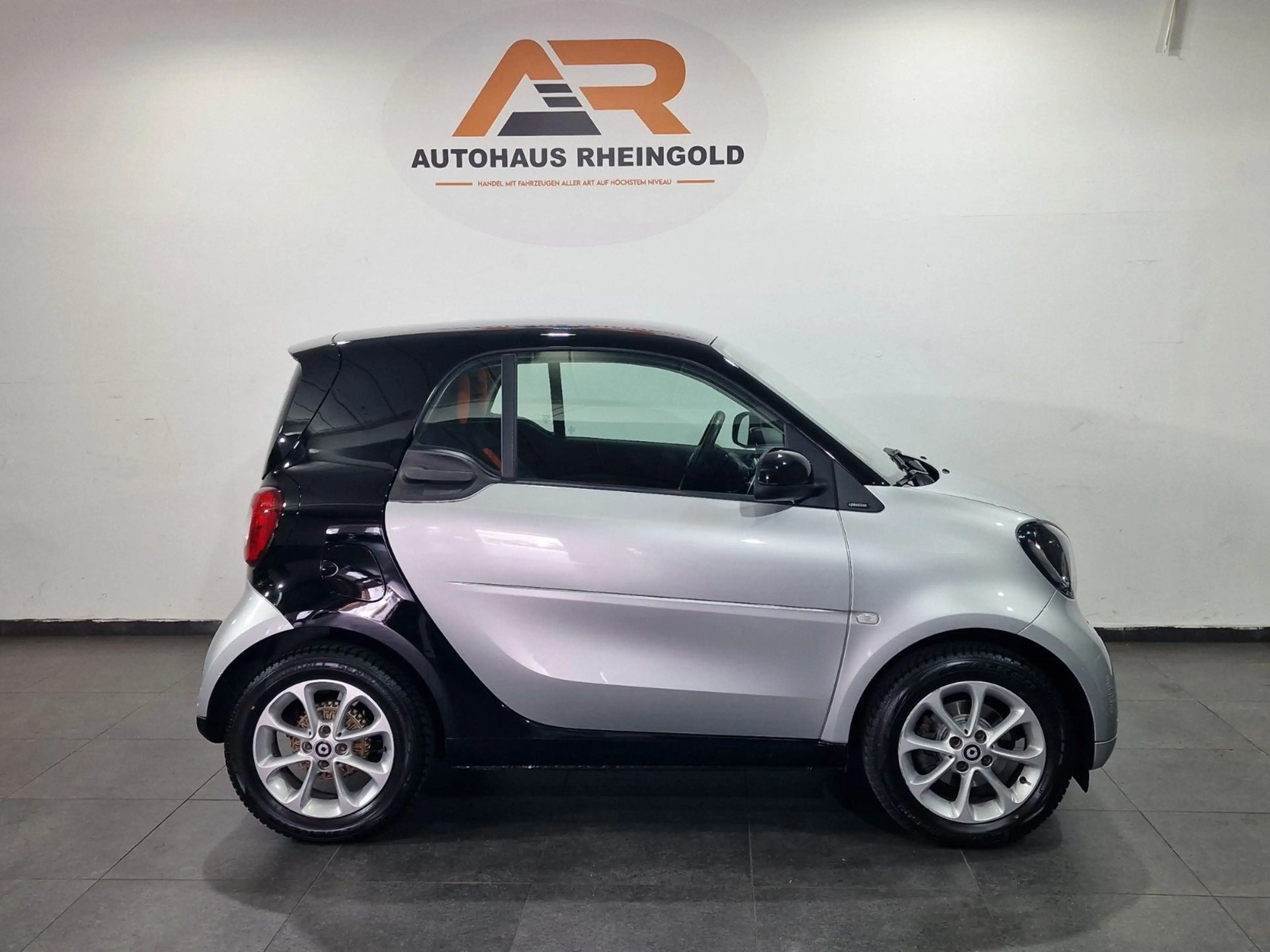 smart forTwo fortwo coupe Basis 52 kW — photo 6