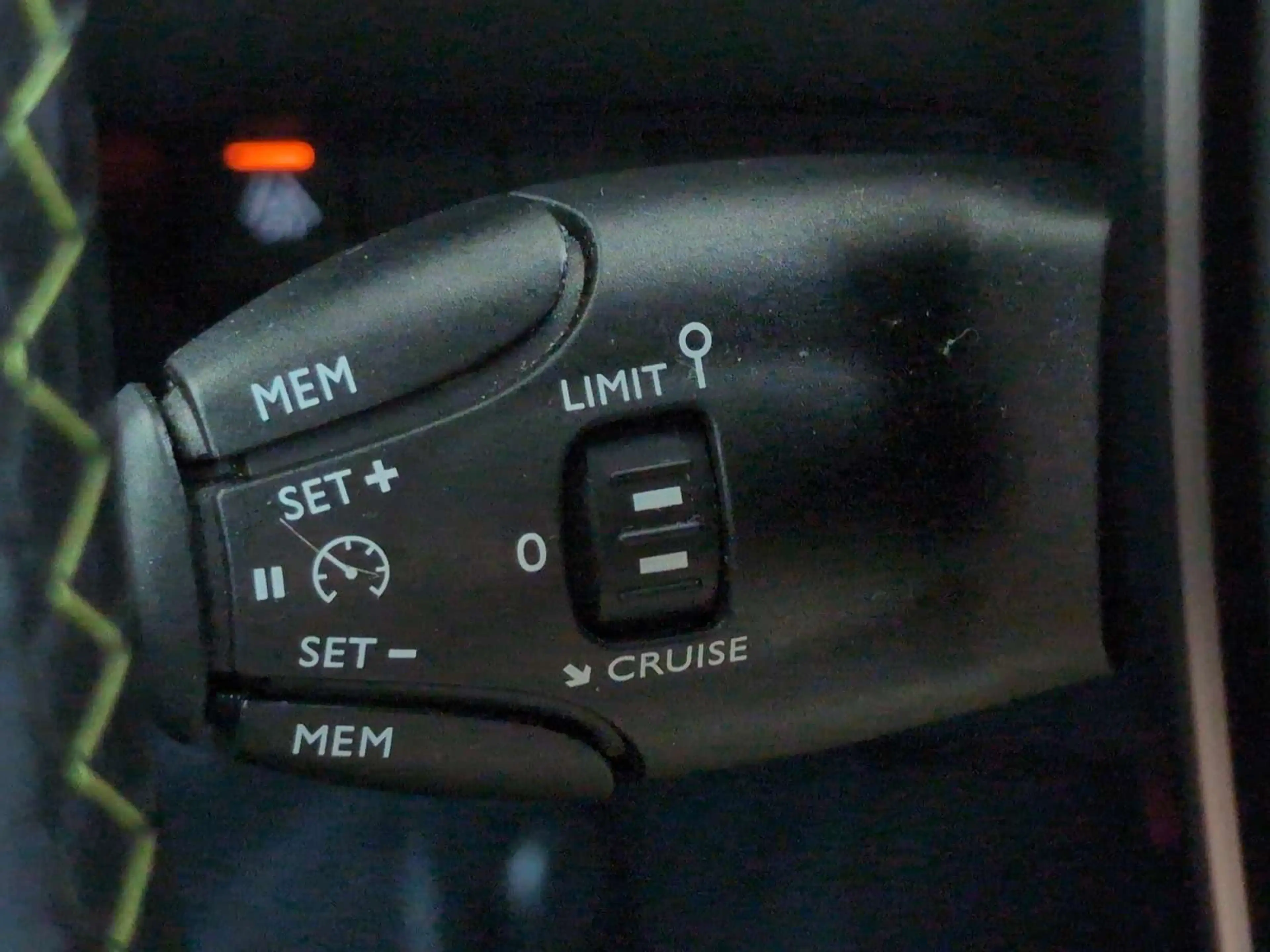 Peugeot 208 1.2 101cv Rouge 05/22 Airco CarPlay Bluetooth — photo 9